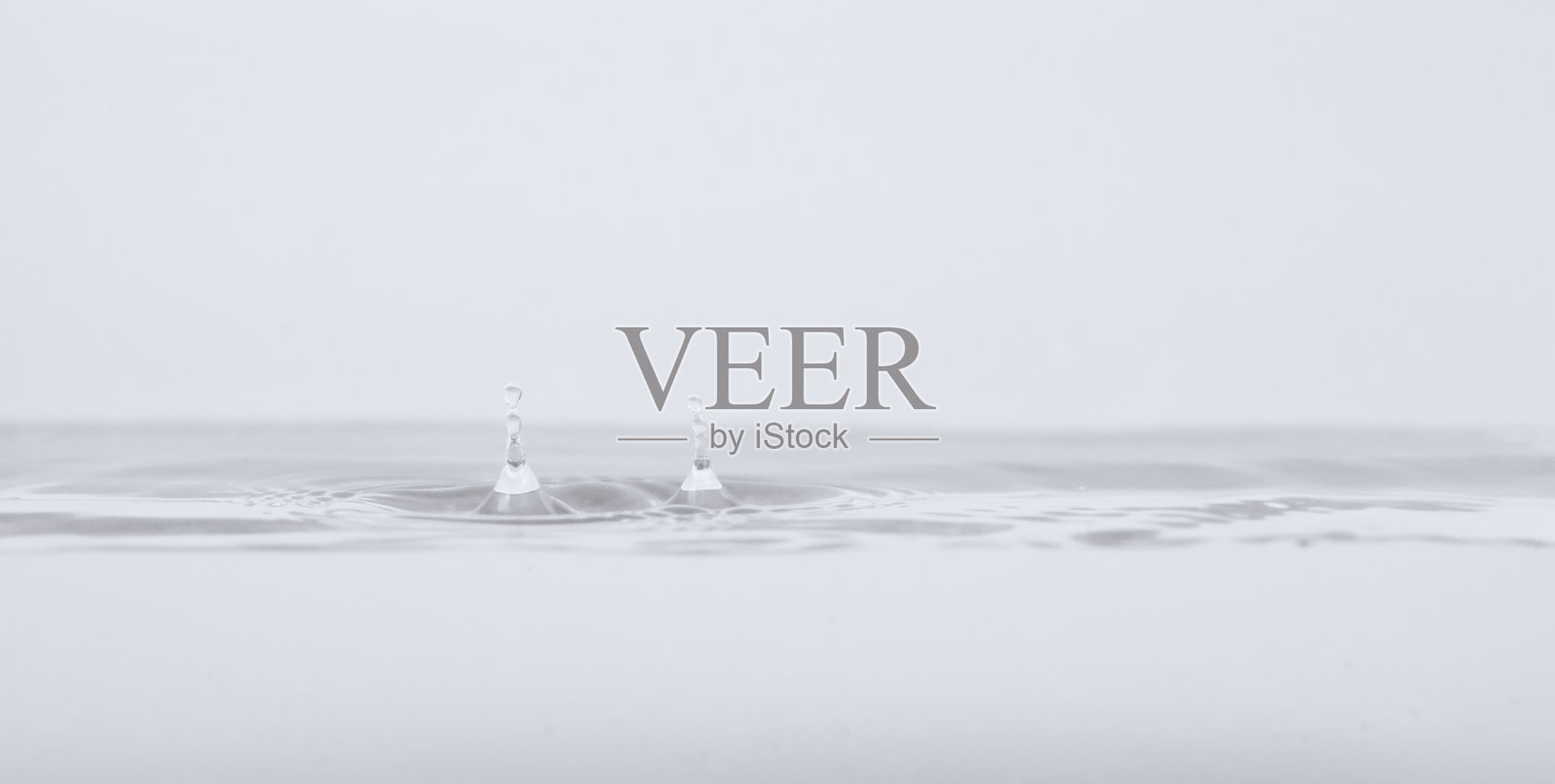 美丽而简单的水背景照片摄影图片