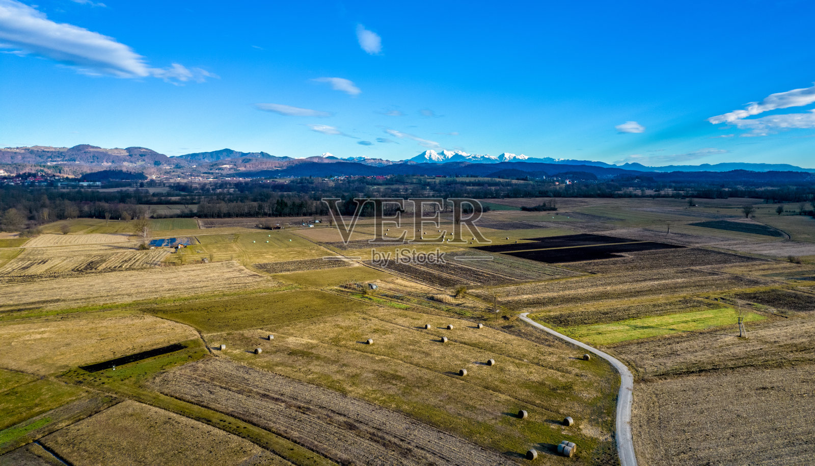 冬天的字段照片摄影图片