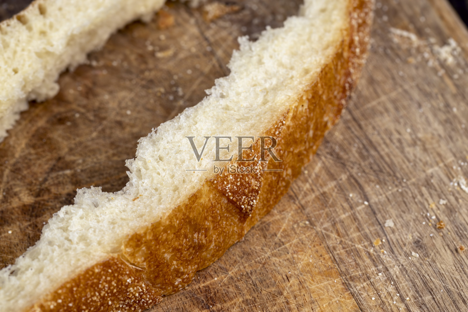 切成圆形的小麦面包照片摄影图片