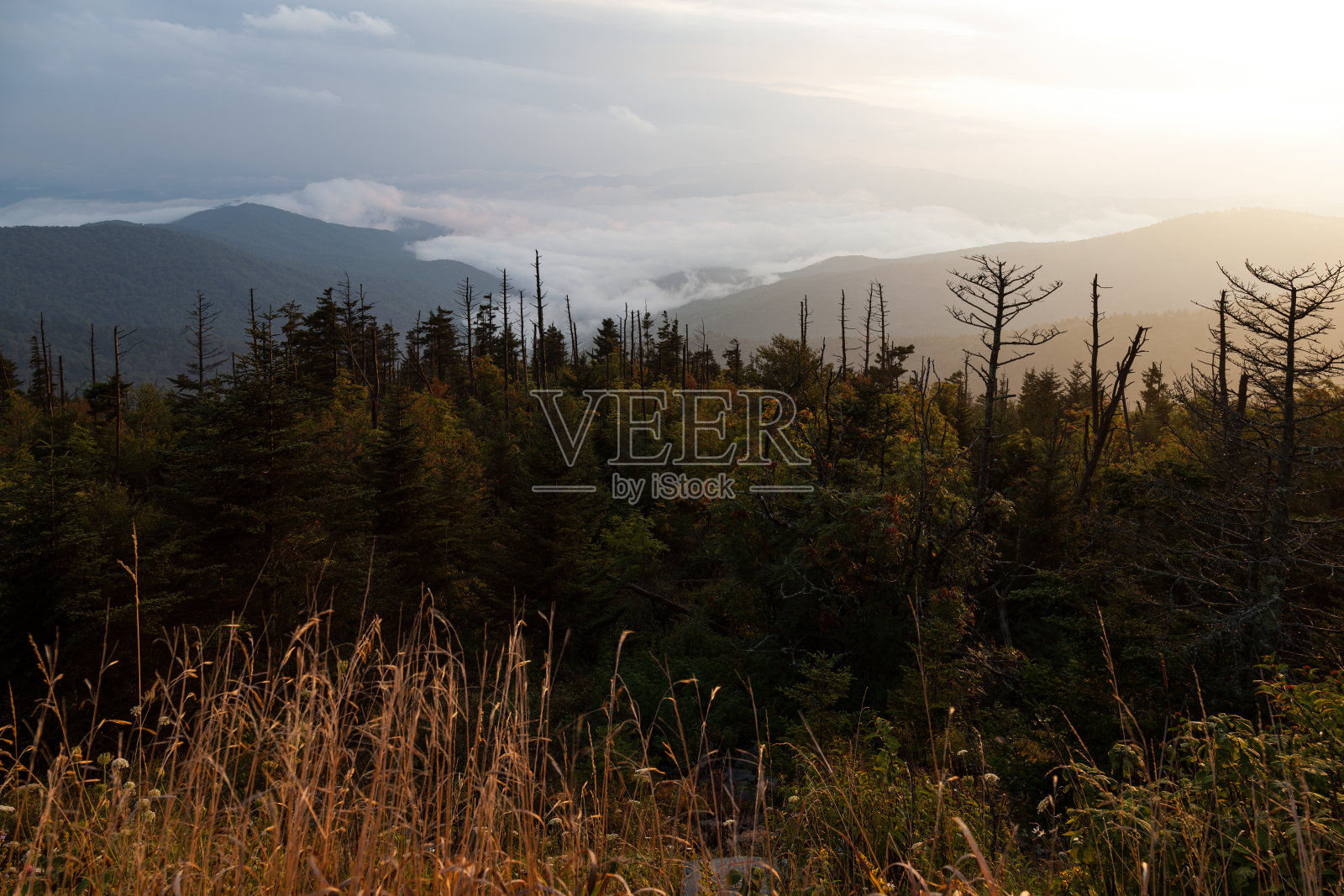 有趣的天空在克林曼斯完成照片摄影图片