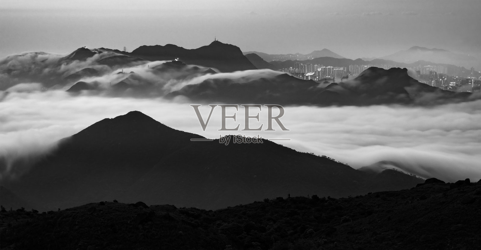 香港自然地标狮子山的田园风光照片摄影图片