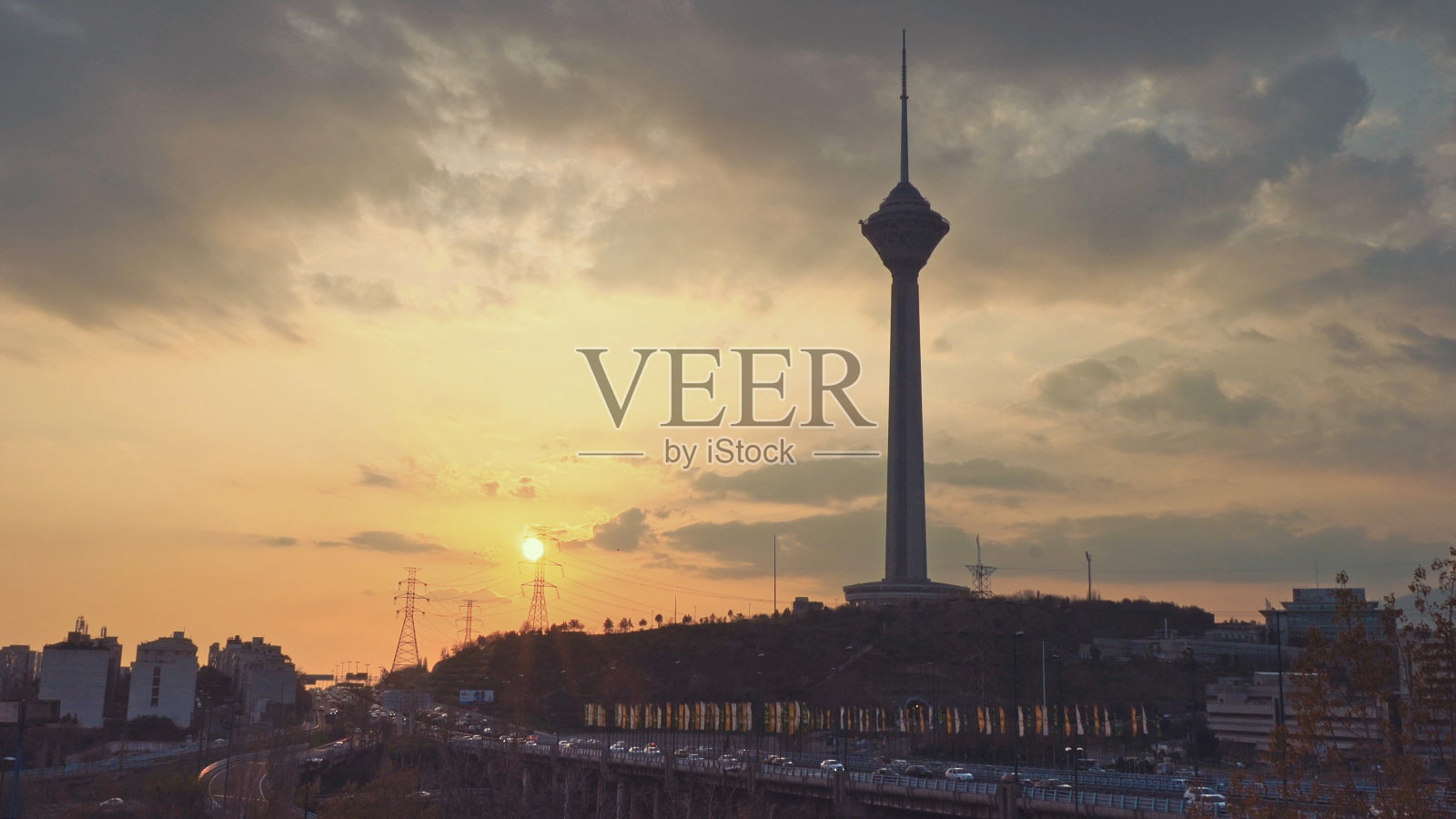 德黑兰城市风光,米拉德塔视角照片摄影图片