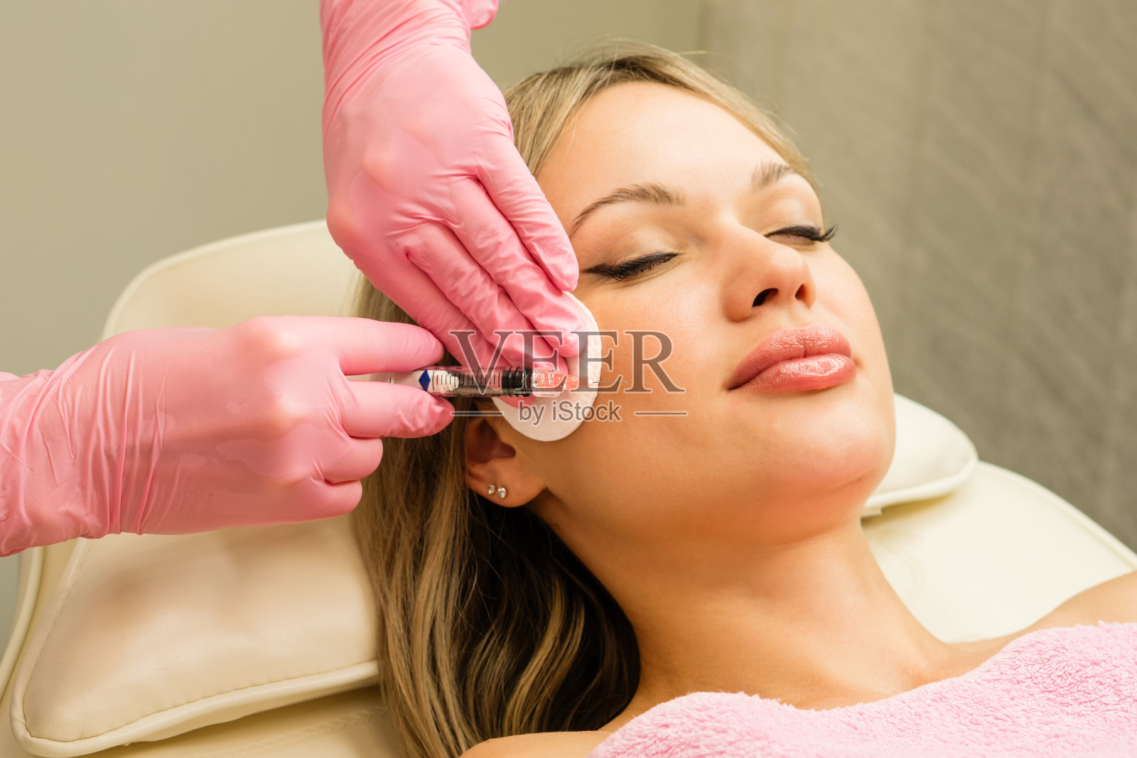 女性美索疗法年轻化注射照片摄影图片