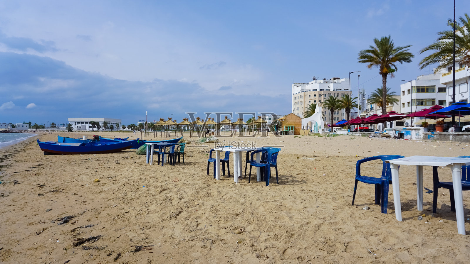 拉古莱特,突尼斯:拉古莱特的沙滩,靠近突尼斯的突尼斯市照片摄影图片