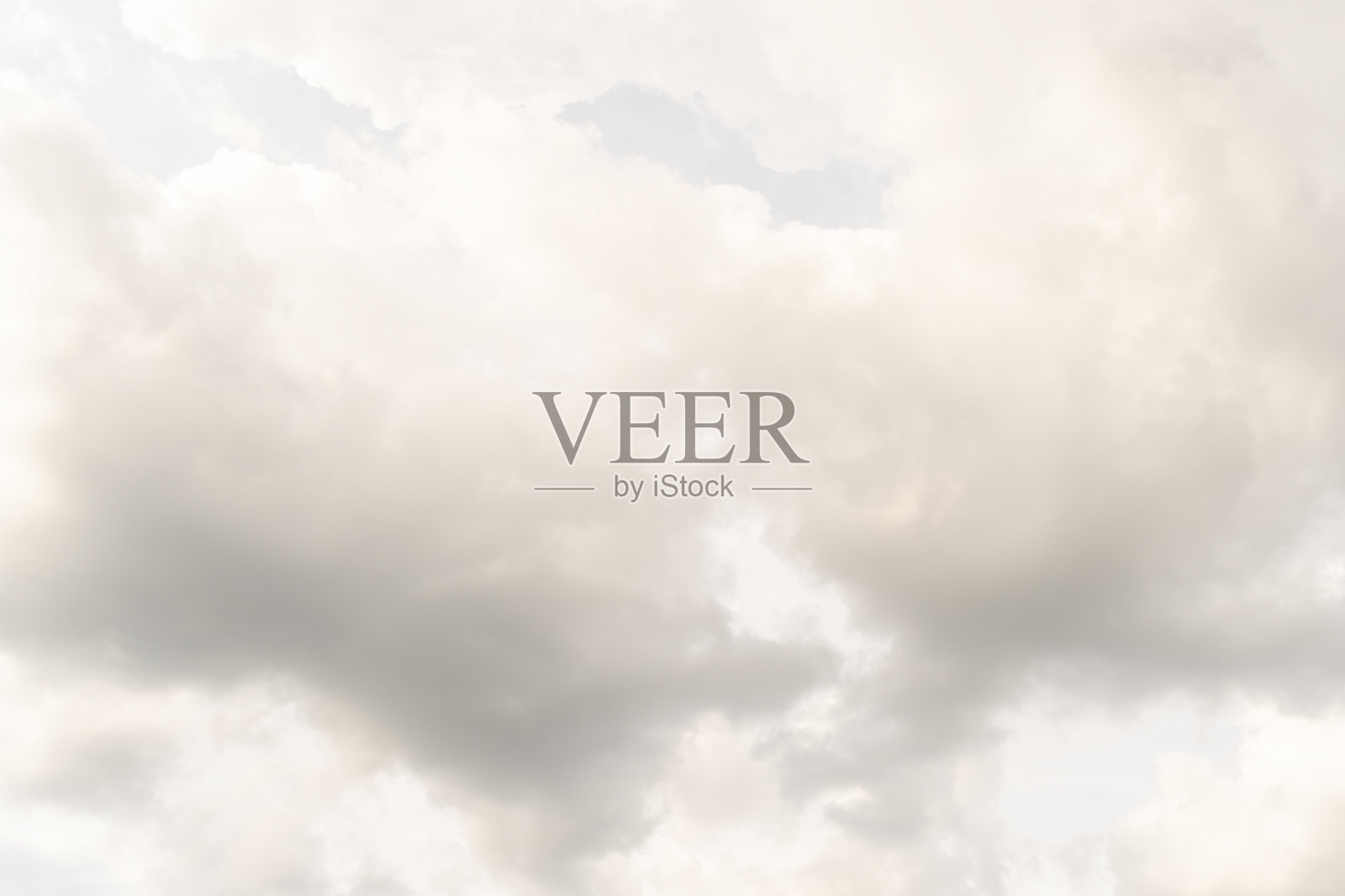 阴天纹理的雨前采取自然或黑暗的天空背景。照片摄影图片