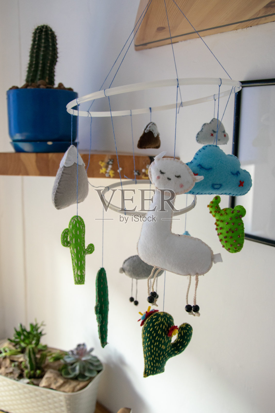 南美风格的婴儿车照片摄影图片