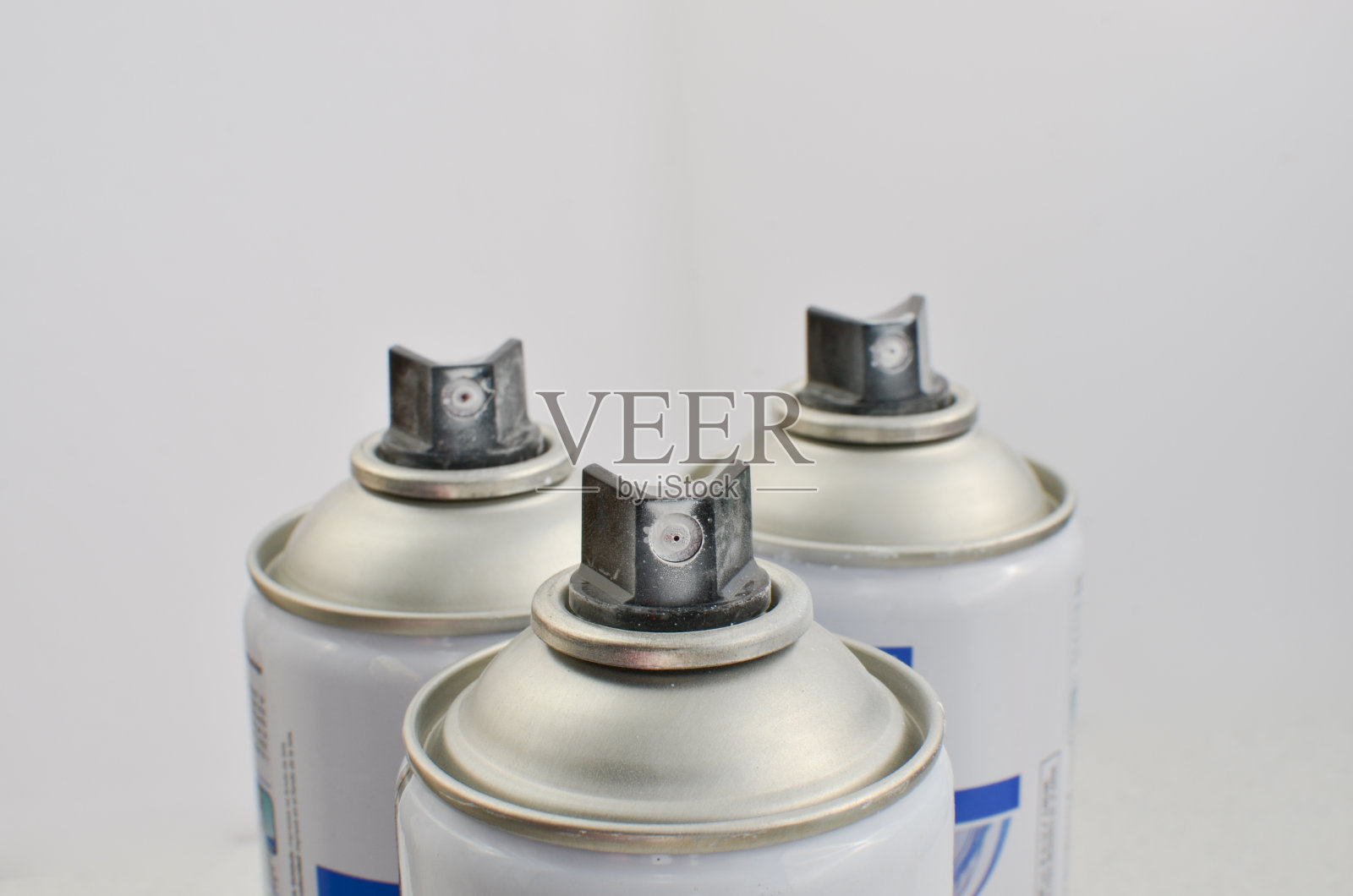 细节喷漆与白色标签,理想的鼓舞人心的艺术项目和视觉表达。照片摄影图片