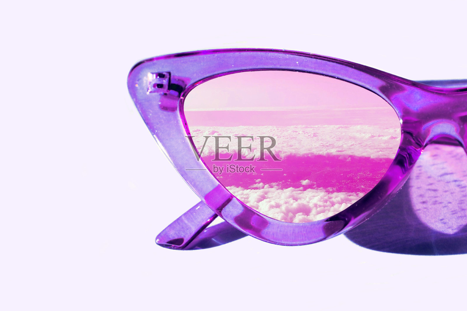 紫色的时尚太阳镜照片摄影图片
