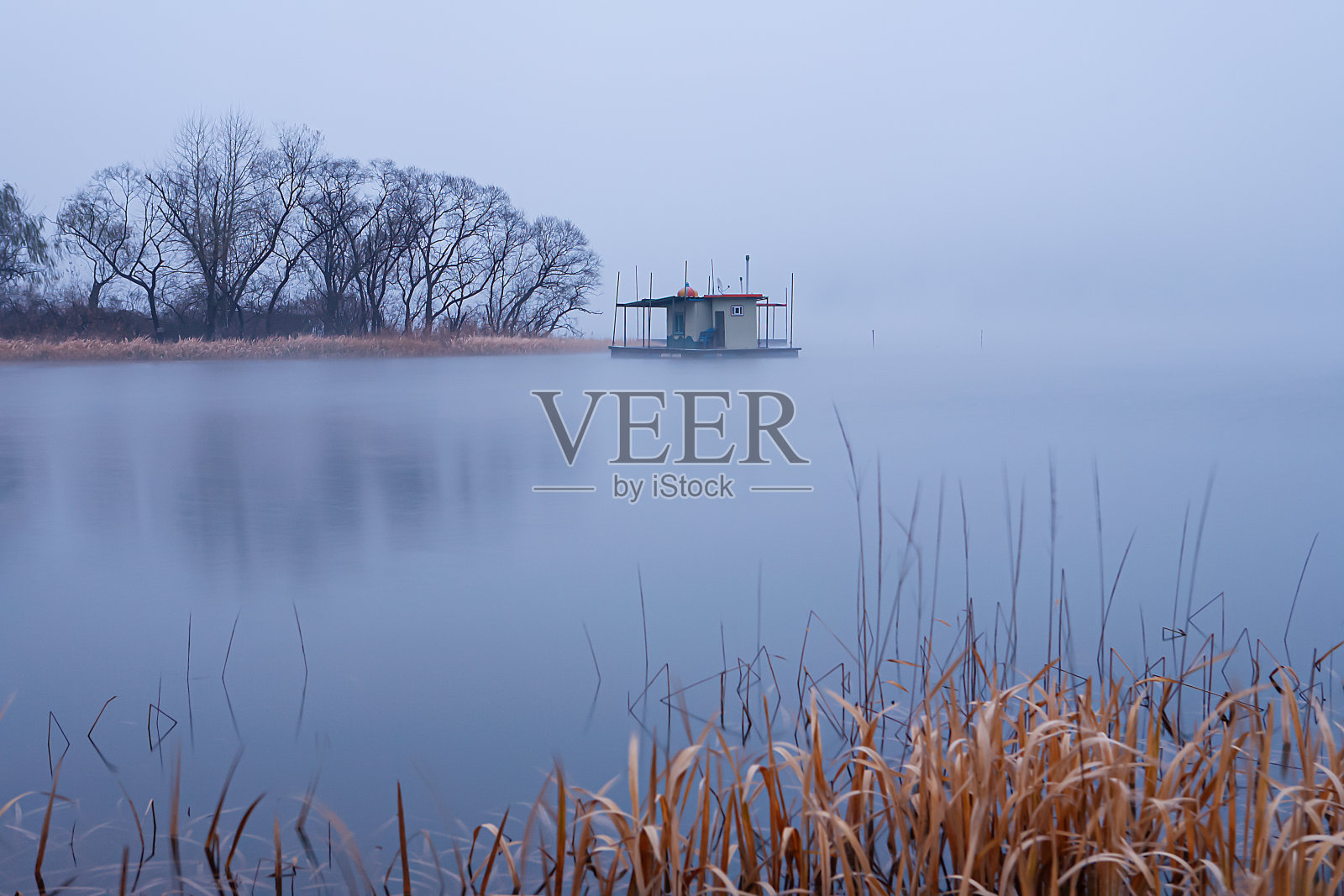 河边的风景照片摄影图片