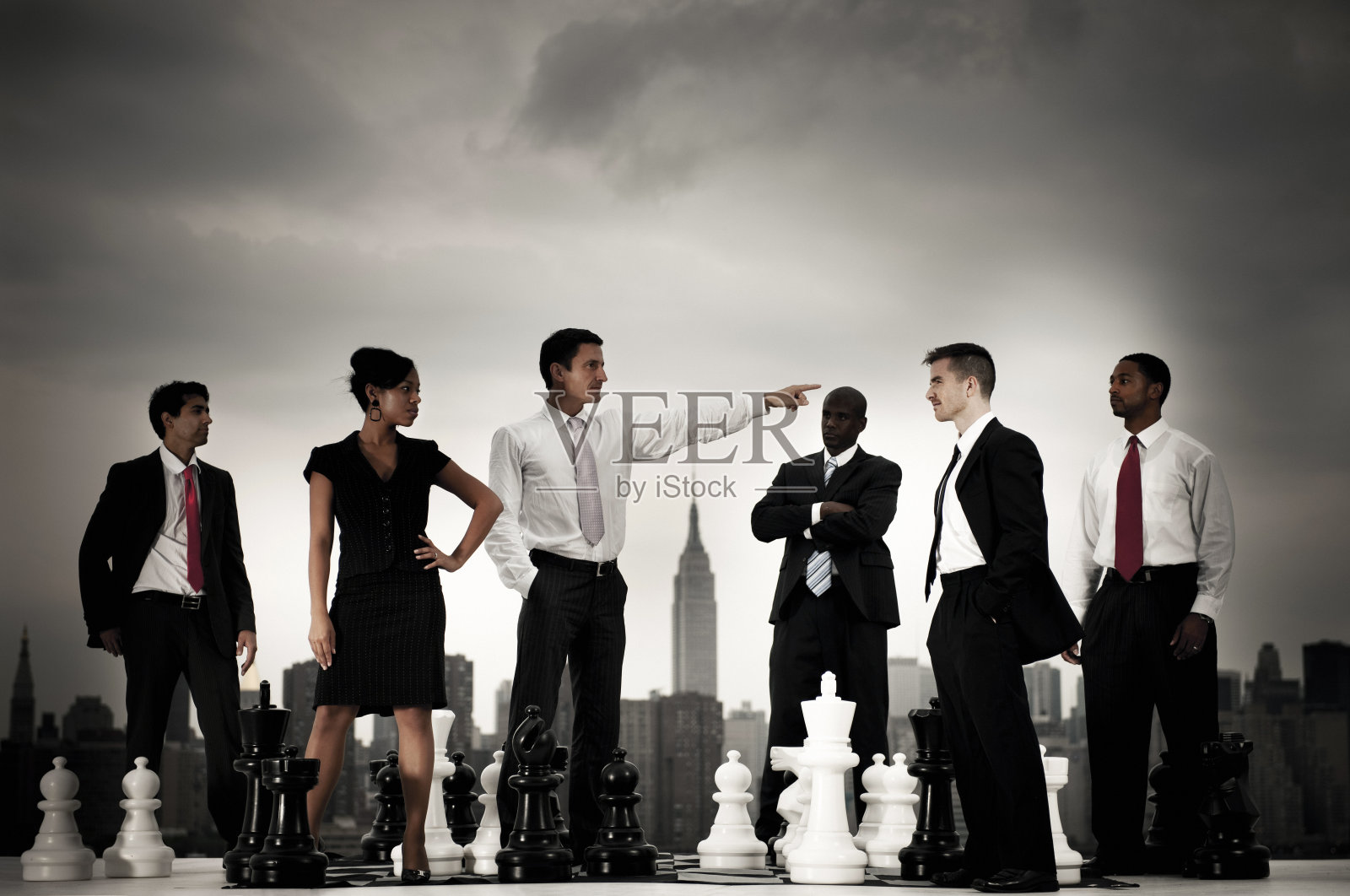 国际象棋在城市中的概念照片摄影图片