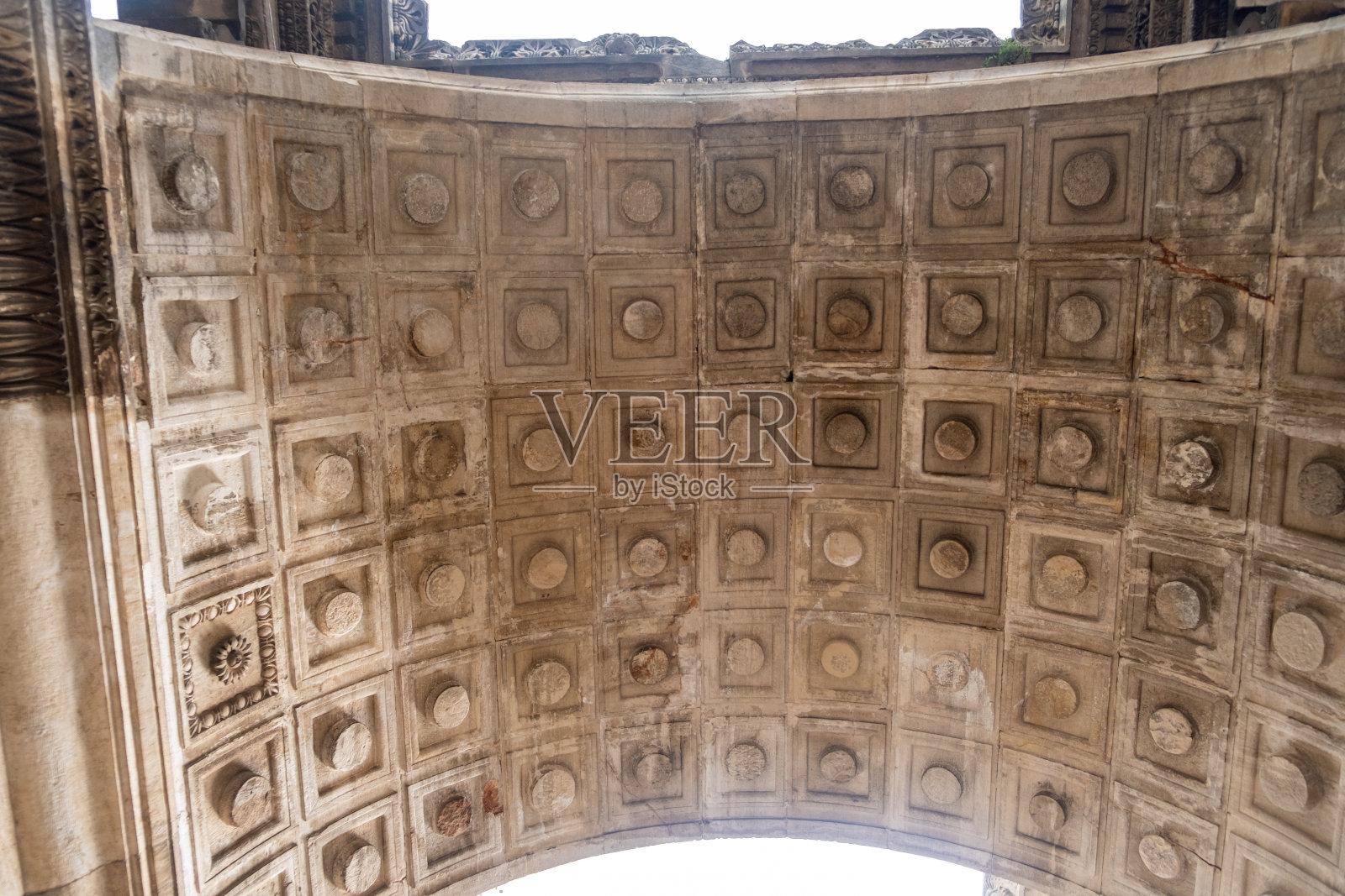 安塔利亚著名的大门或哈德里亚努斯拱门,没有游客照片摄影图片