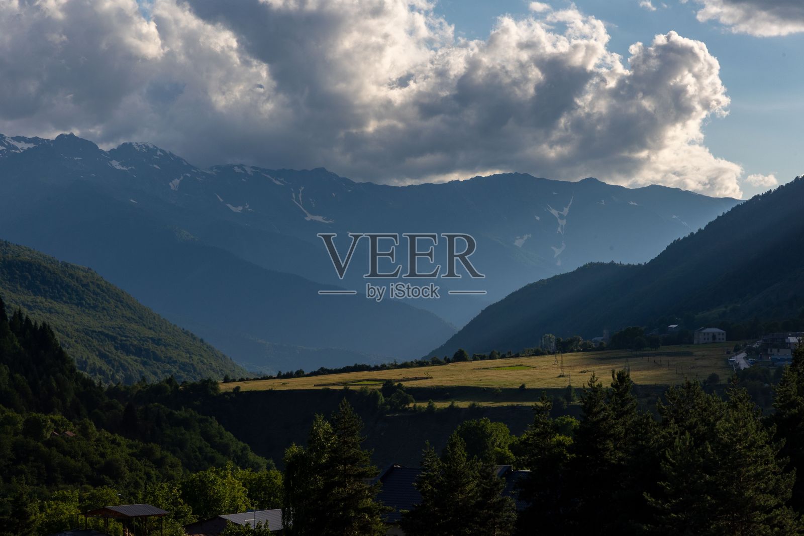 佐治亚州阴天的青山美景照片摄影图片