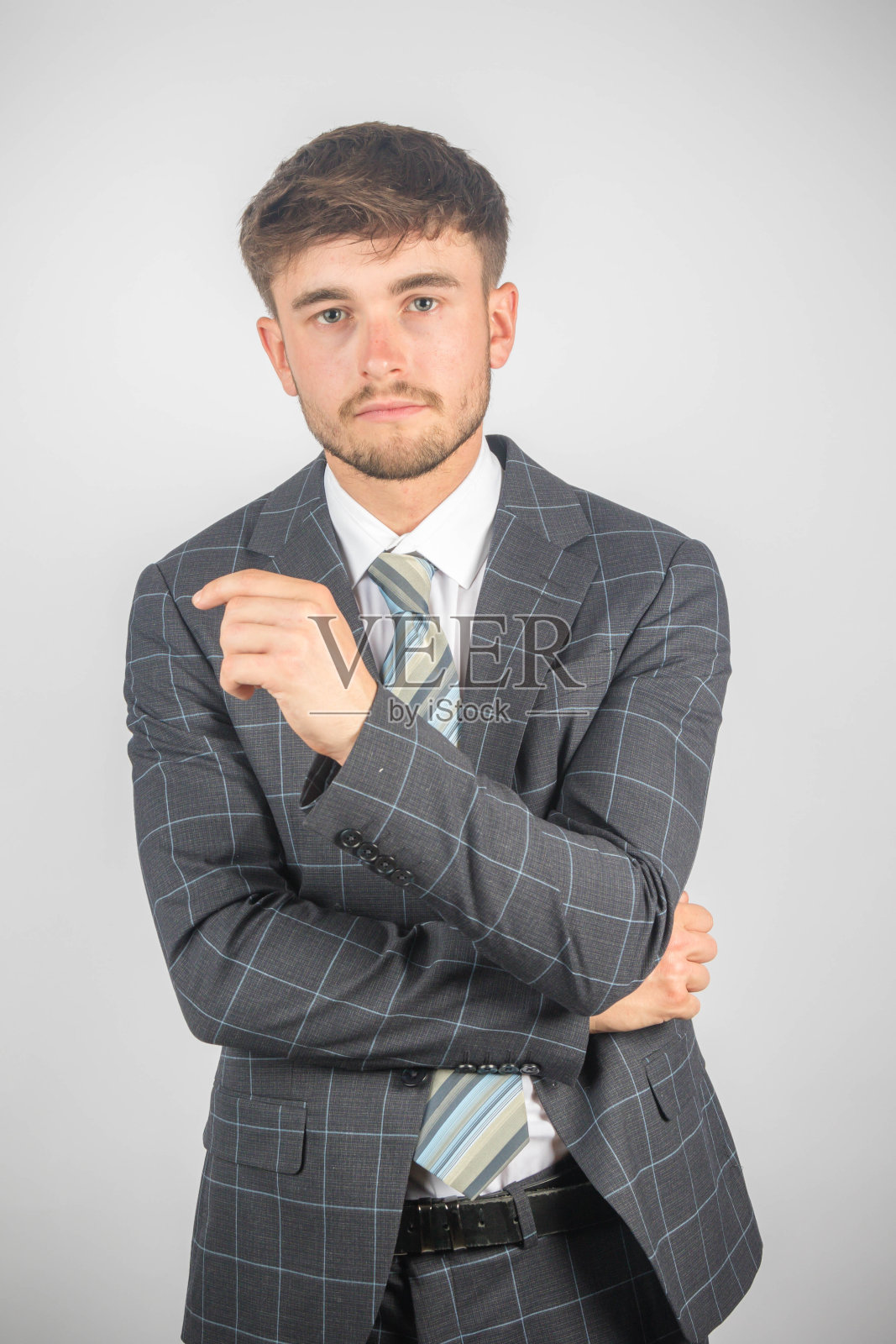 一个西装革履的商人肖像照片摄影图片