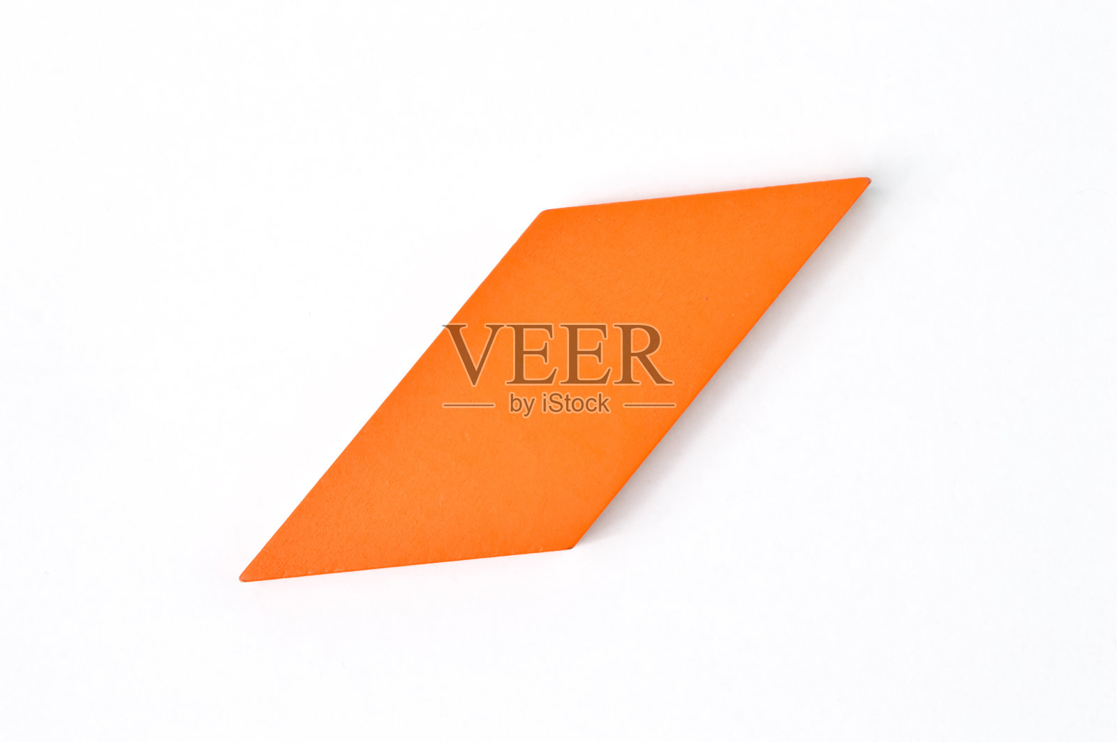 橙色木块孤立在白色背景上。照片摄影图片