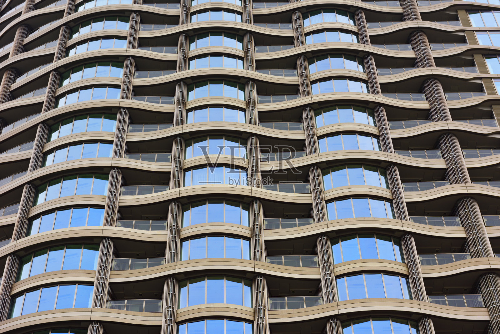 现代企业建筑立面照片摄影图片