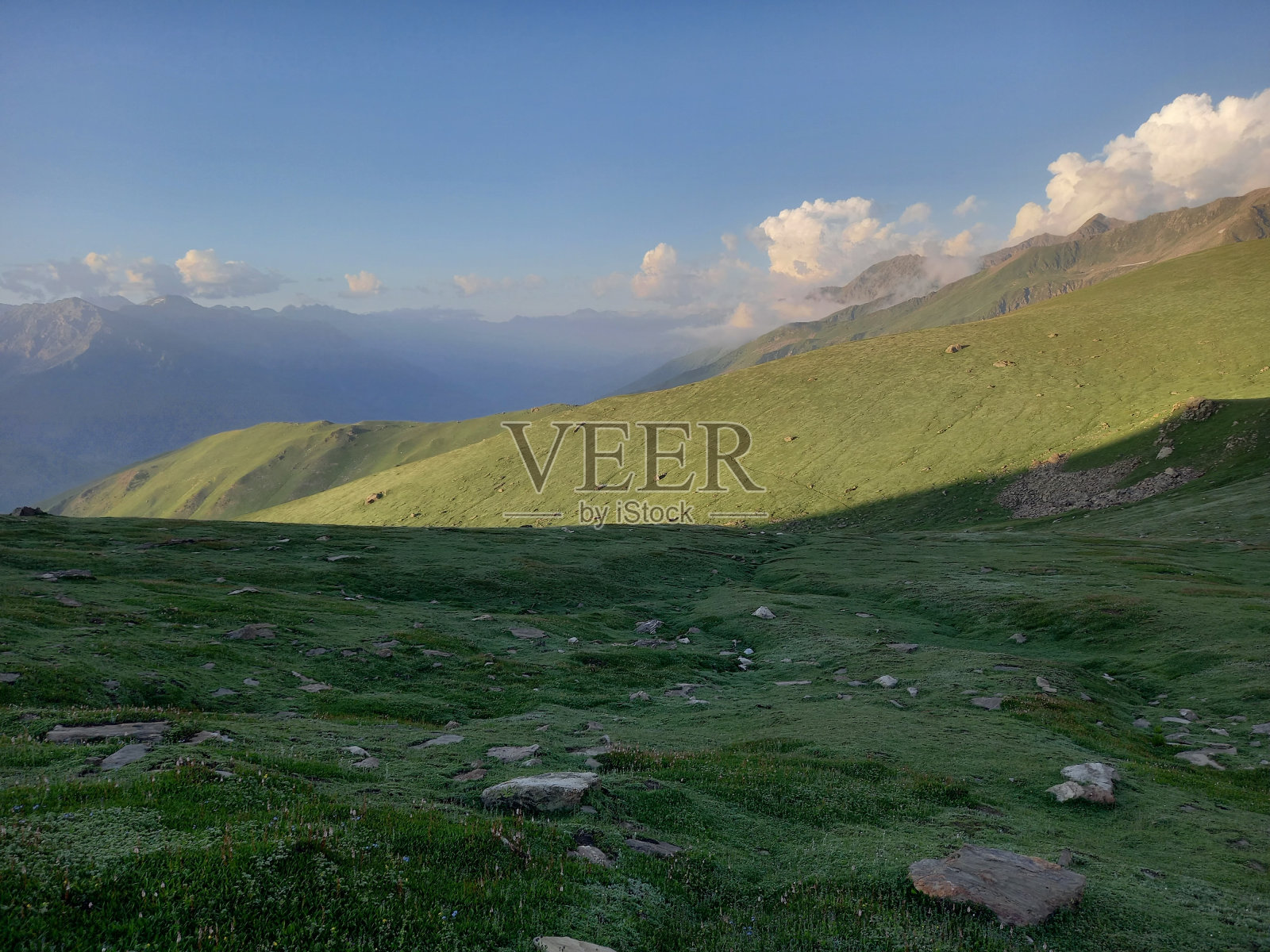 圣日峰草甸照片摄影图片