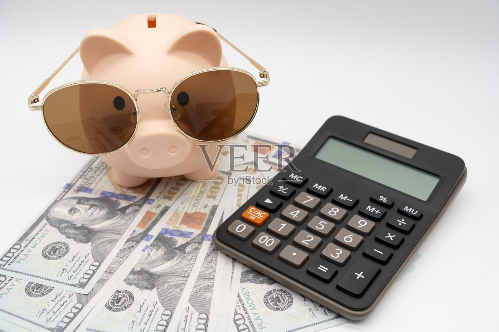 为度假存钱。照片摄影图片