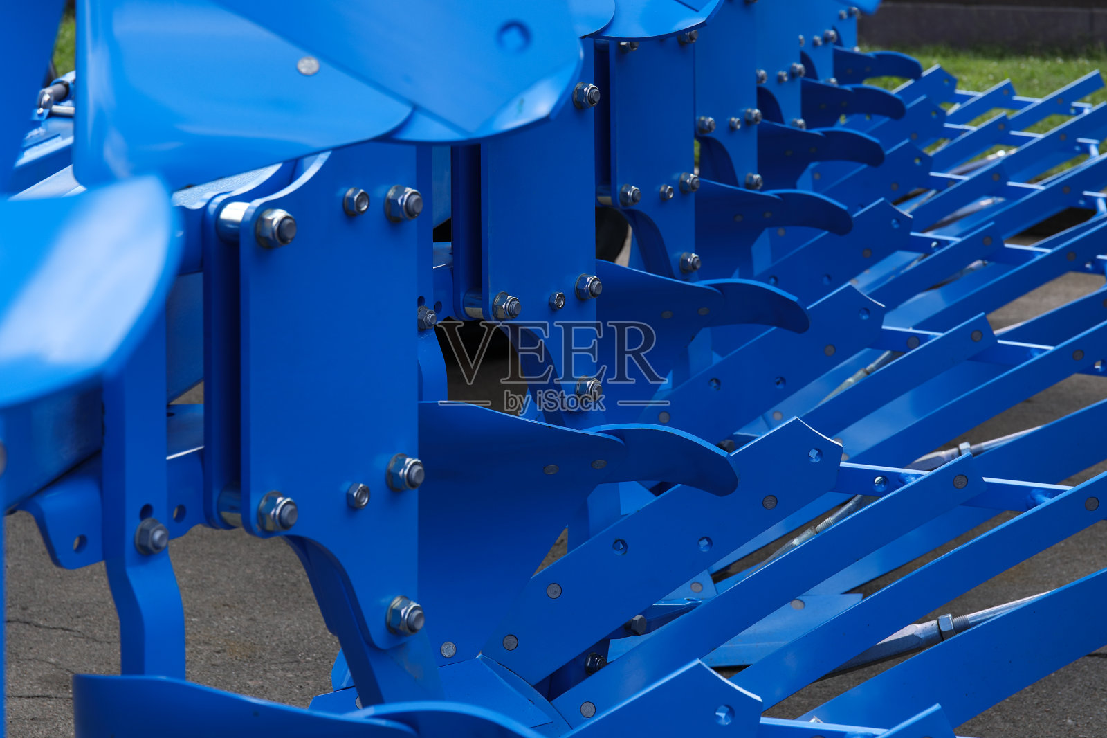 农业博览会上展出的农业机械的细节照片摄影图片