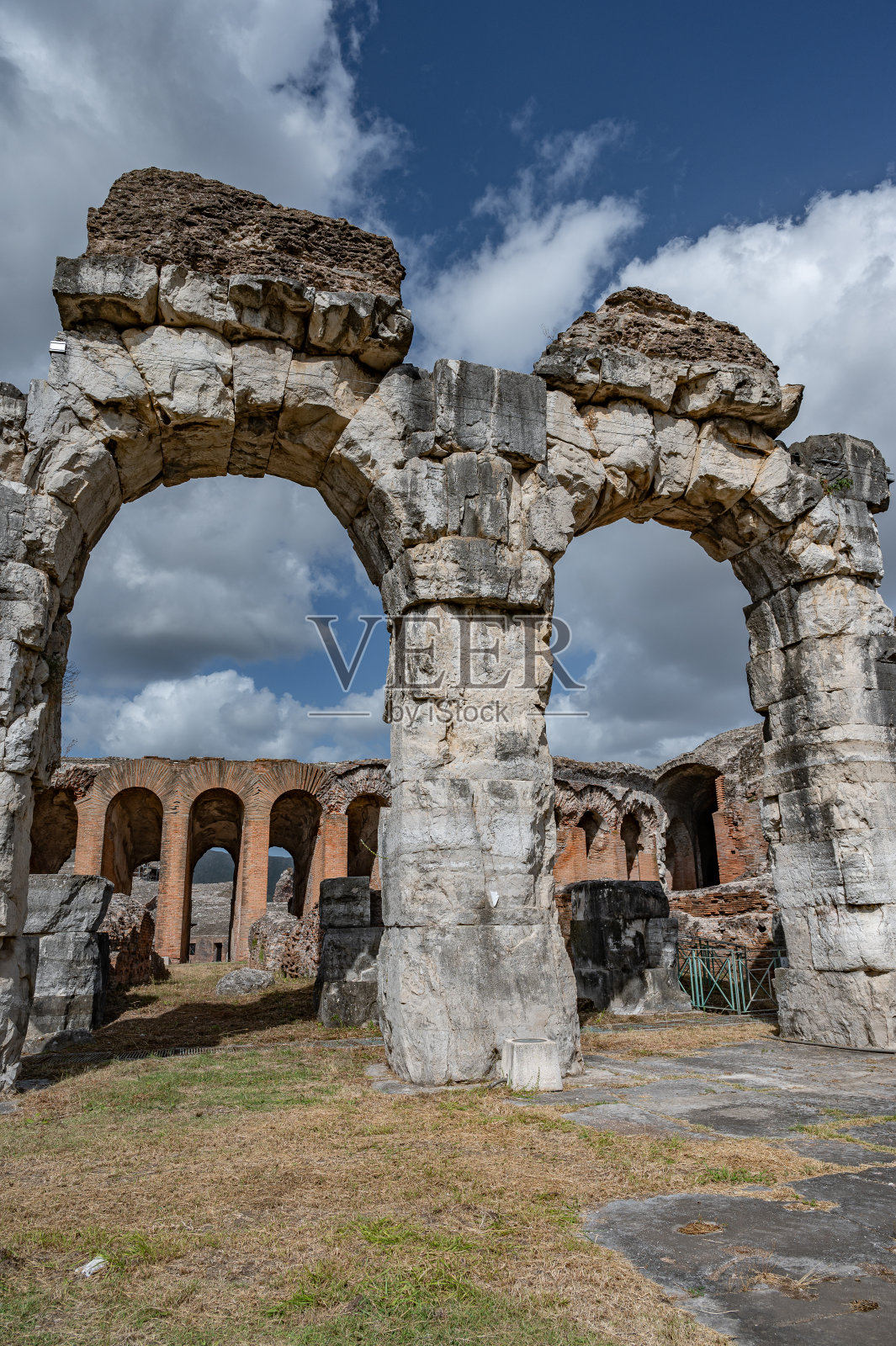 Santa Maria Capua Vetere。坎帕尼亚圆形剧场照片摄影图片