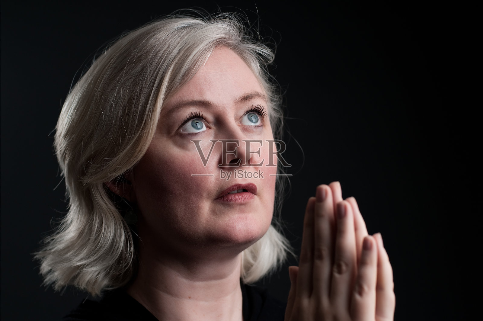 祈祷照片摄影图片