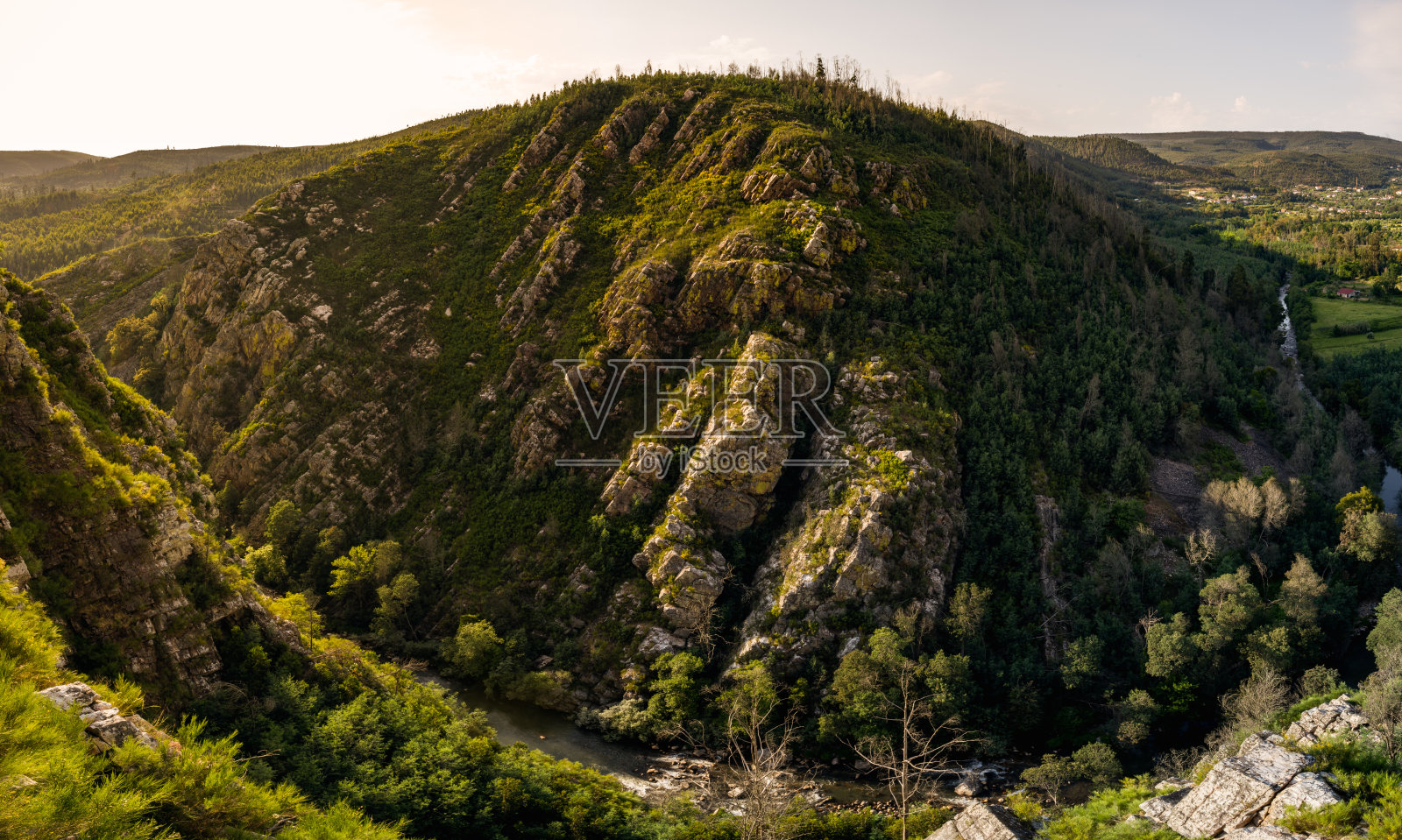 塞罗达坎多萨通道照片摄影图片