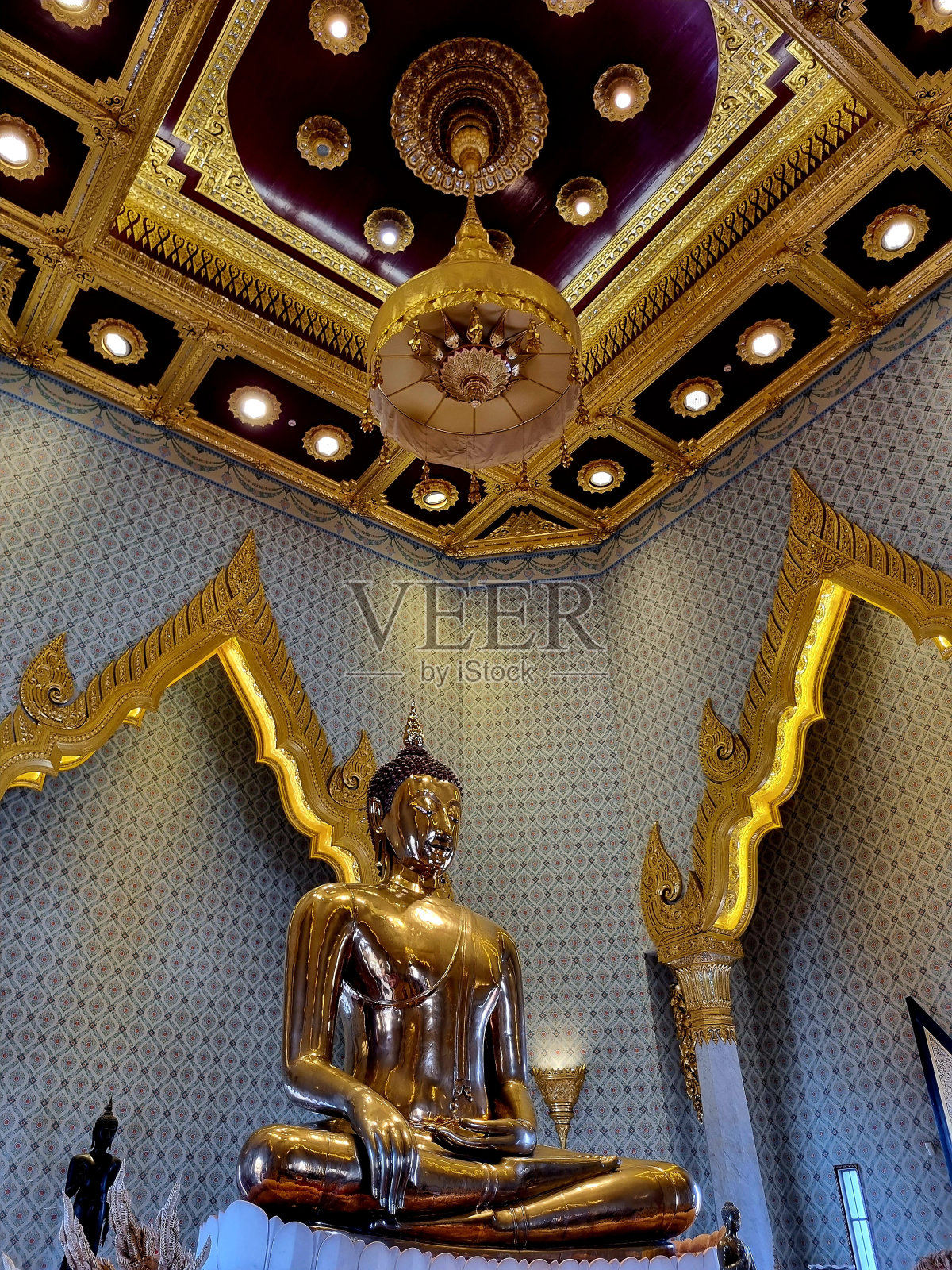 金色的佛照片摄影图片