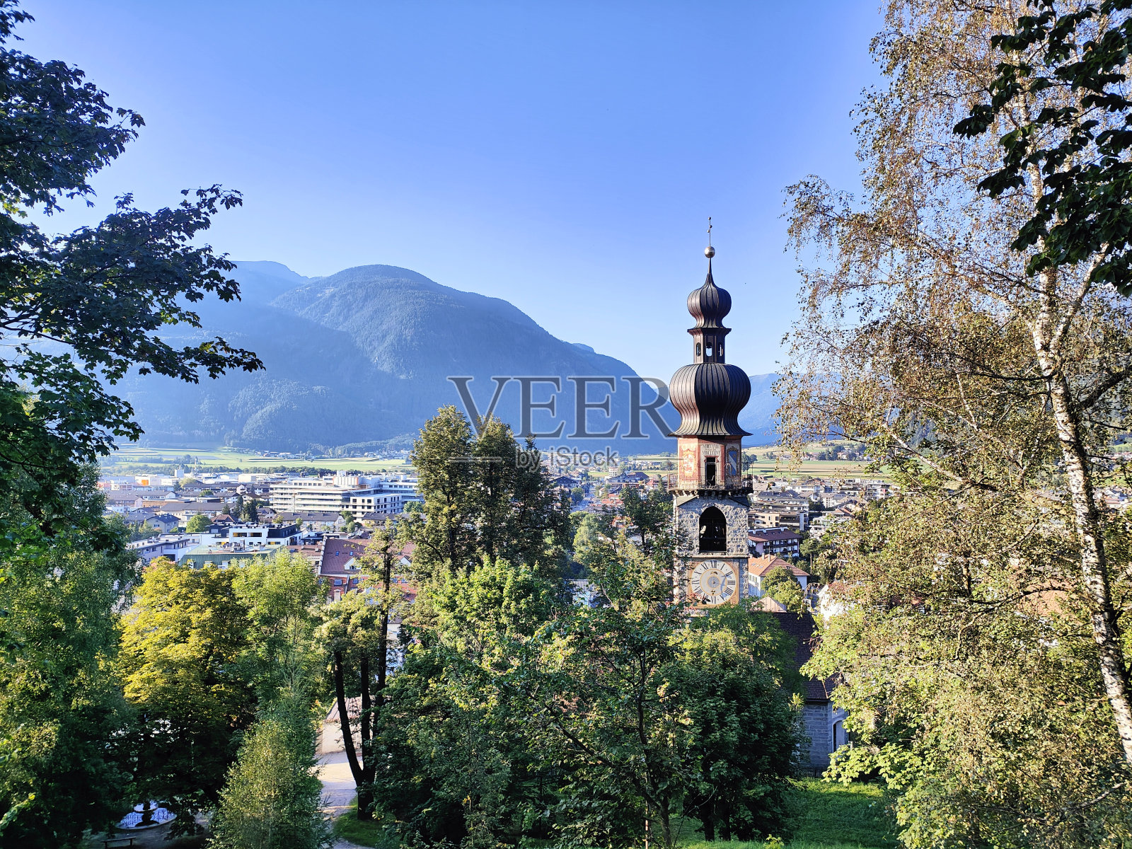 堂训练课的城市照片摄影图片