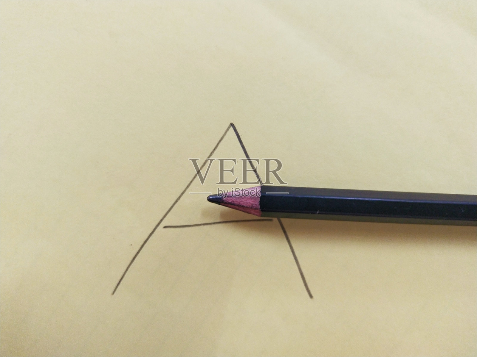 铅笔和字母A照片摄影图片