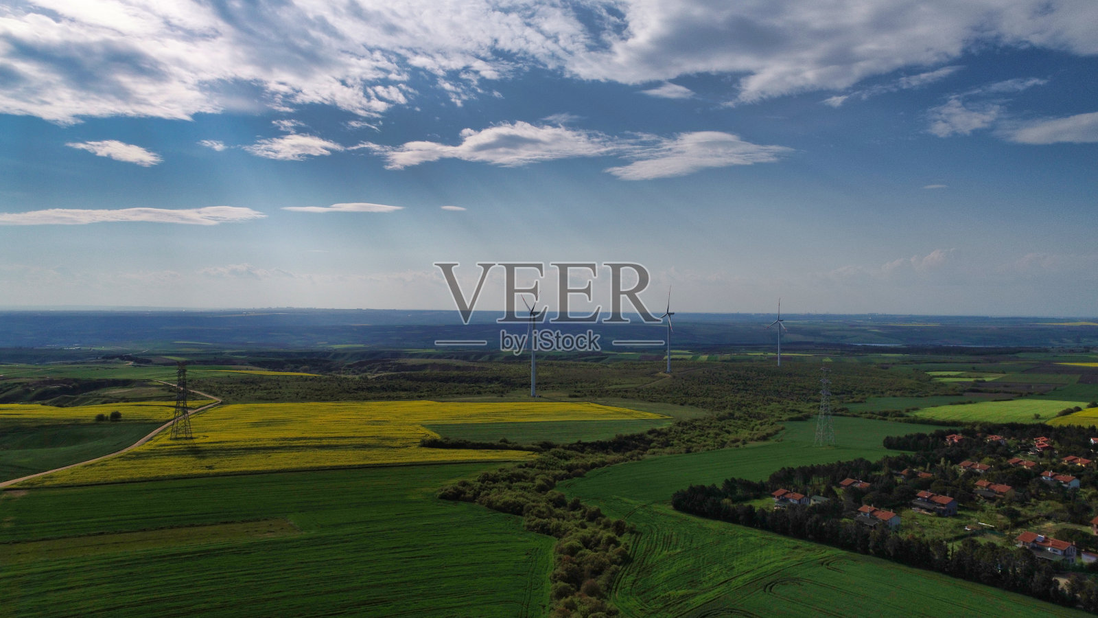 风能发电在美丽的风景照片摄影图片