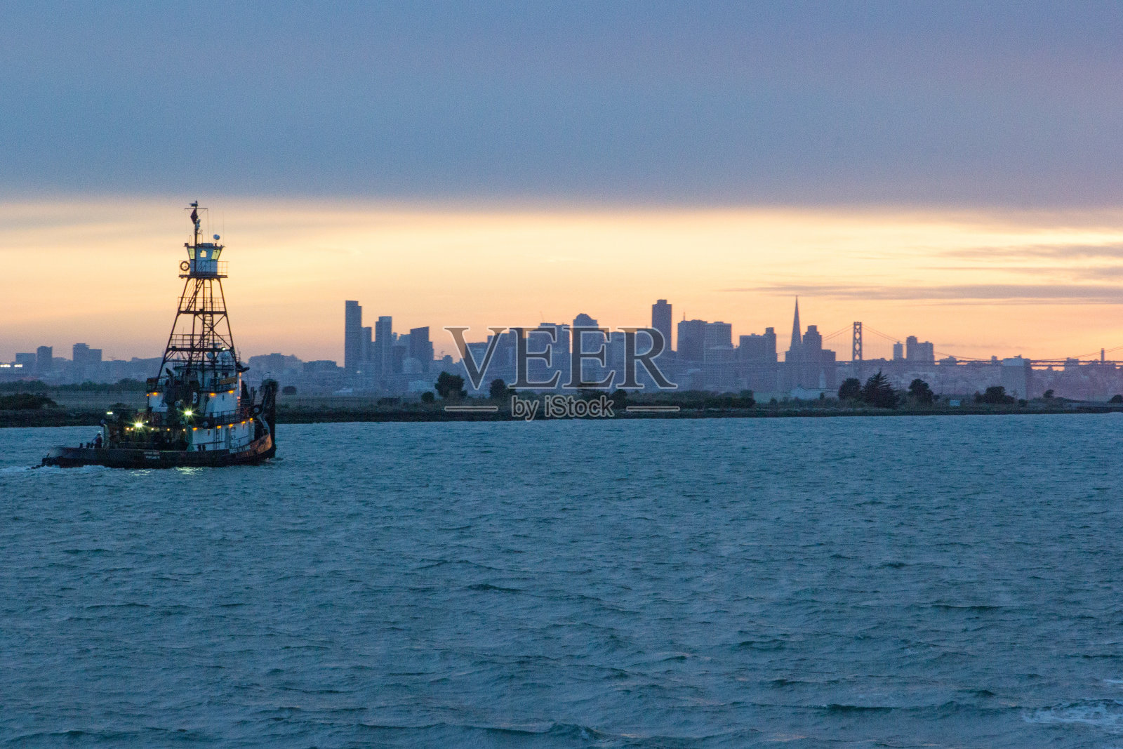 拖船,开往旧金山照片摄影图片