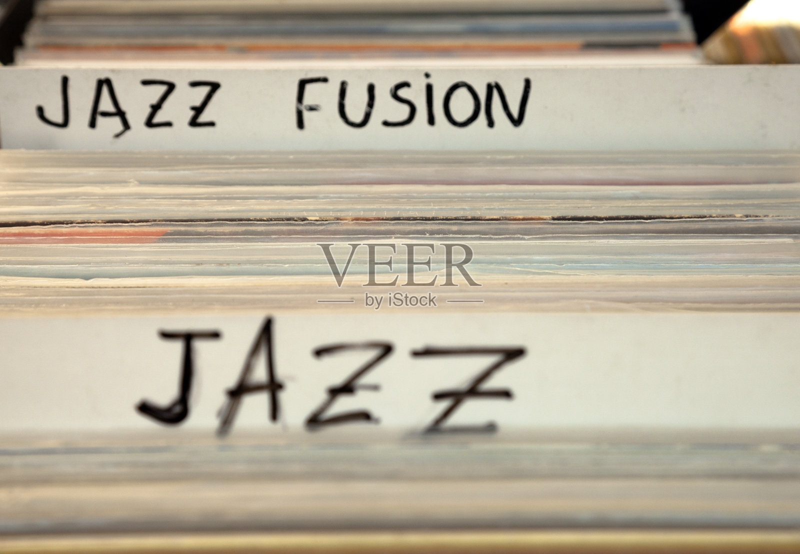 跳蚤市场的黑胶唱片照片摄影图片