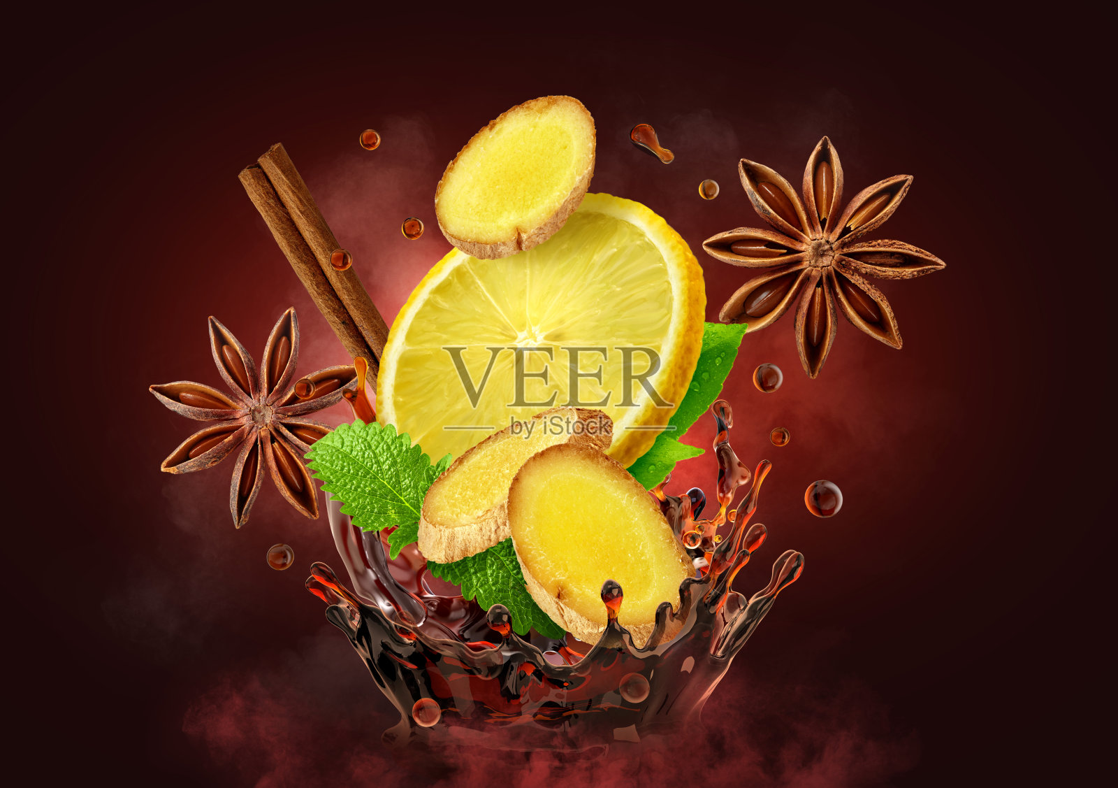 柠檬姜茶3D飞溅漩涡,配柠檬片、姜片、茴芹、肉桂棒照片摄影图片