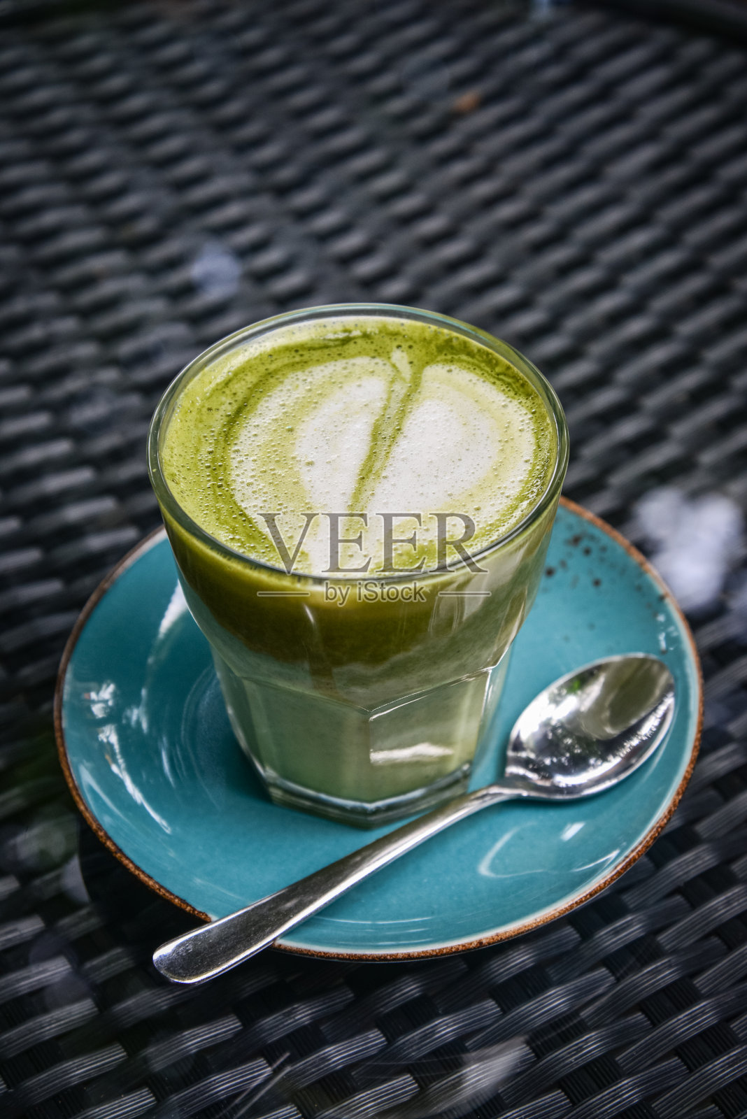 抹茶拿铁杯照片摄影图片