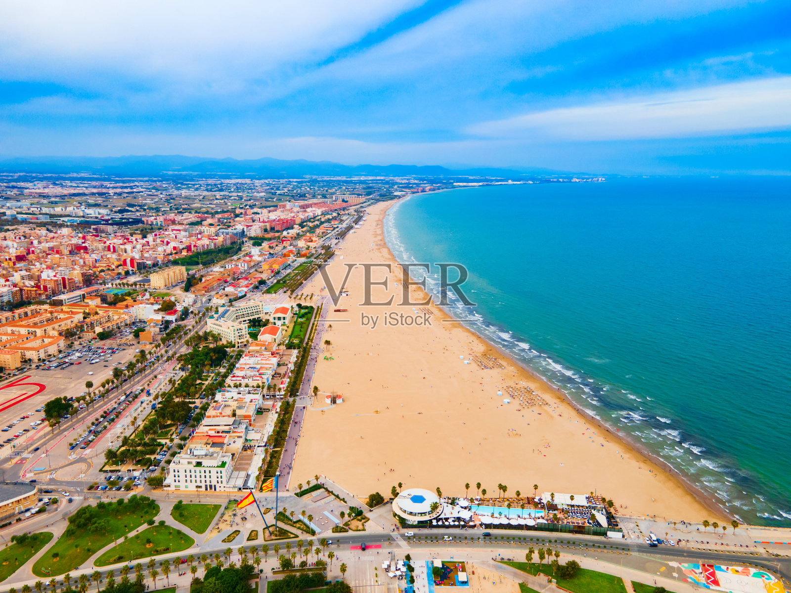 西班牙瓦伦西亚市海滩鸟瞰全景照片摄影图片