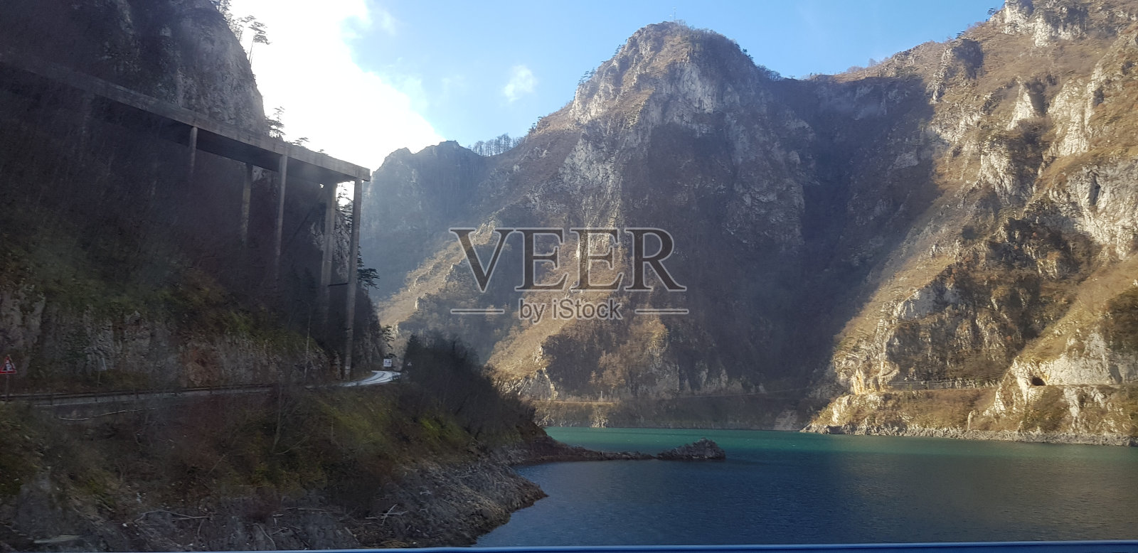 皮瓦河峡谷-黑山照片摄影图片