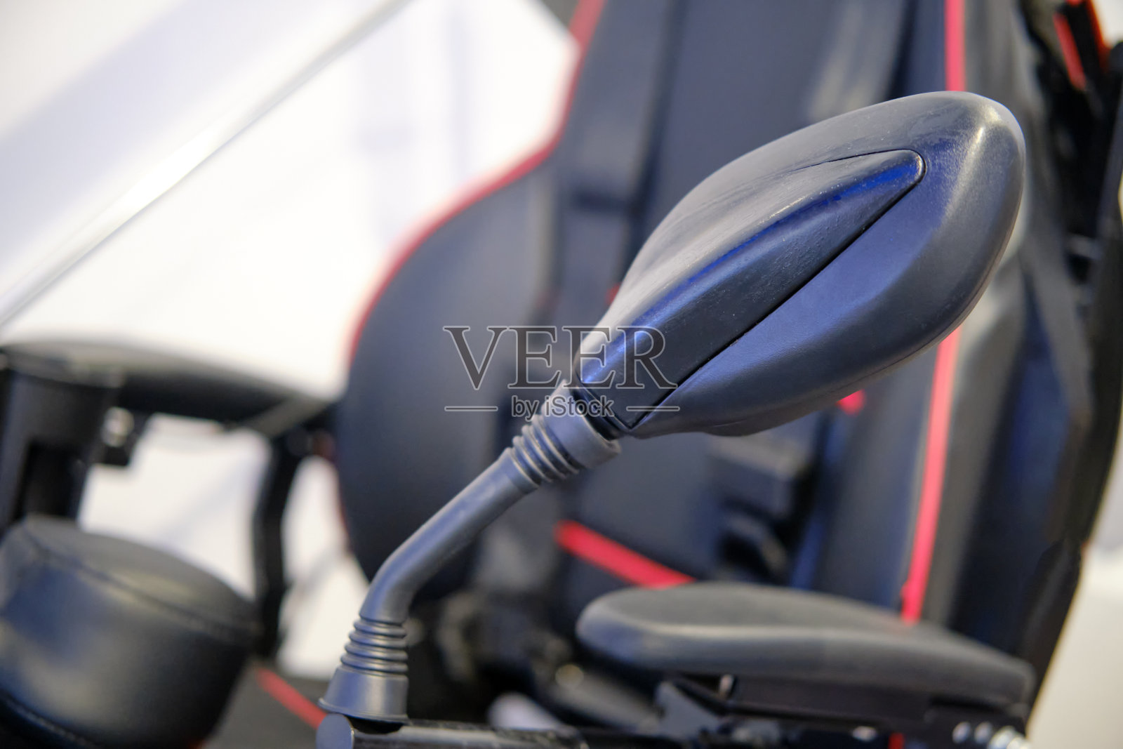 电动轮椅的特写。残疾人士轮椅照片摄影图片