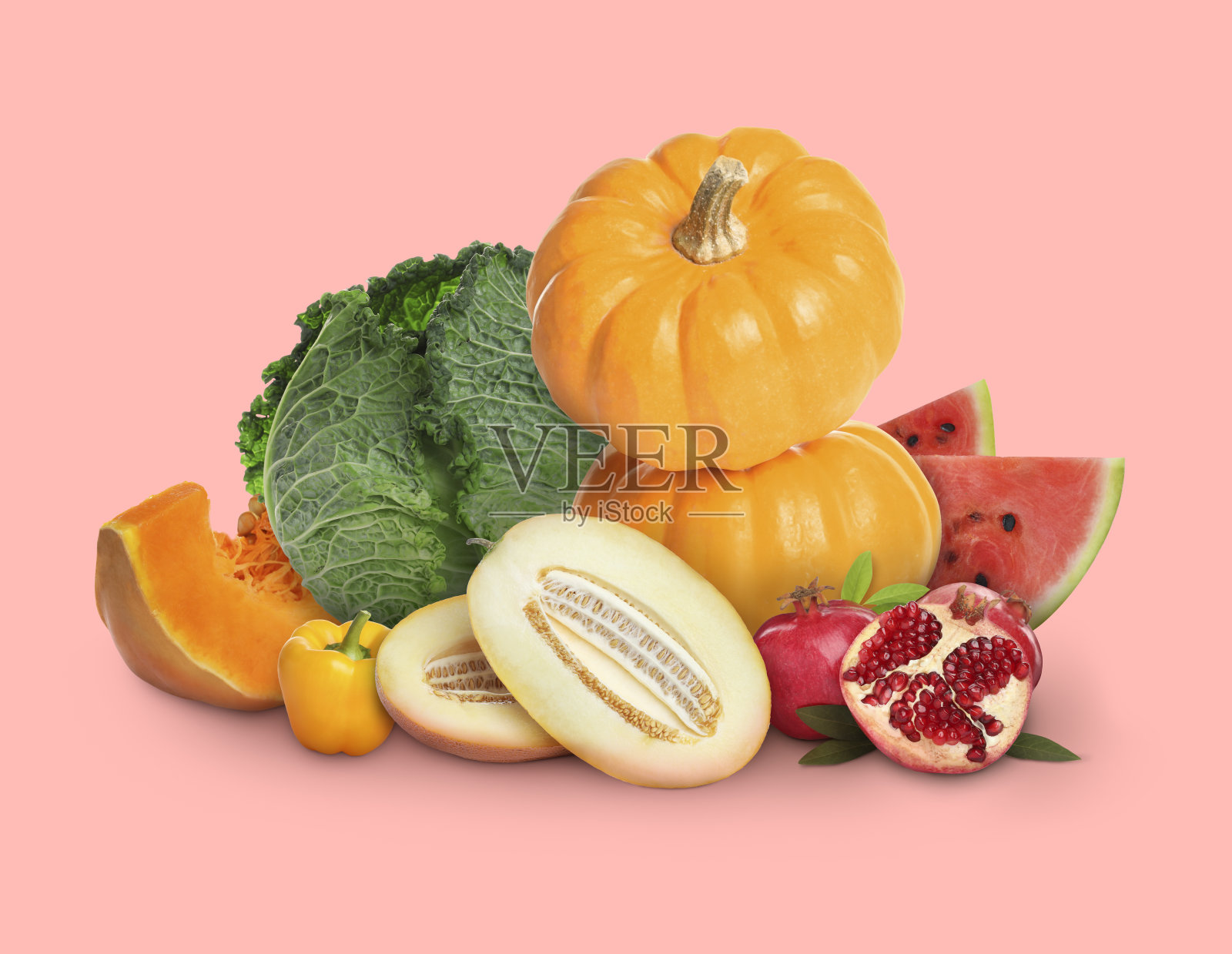 粉红色背景上的新鲜水果和蔬菜照片摄影图片
