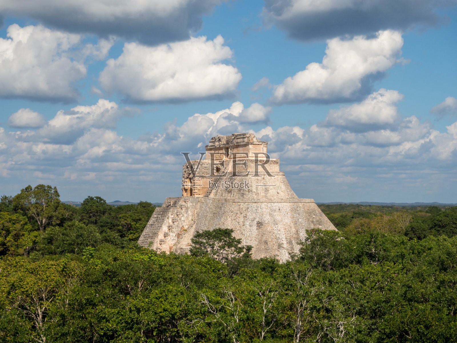 大金字塔魔术师在乌斯马尔考古遗址,旅游目的地,印度阿兹特克玛雅萨波特克照片摄影图片