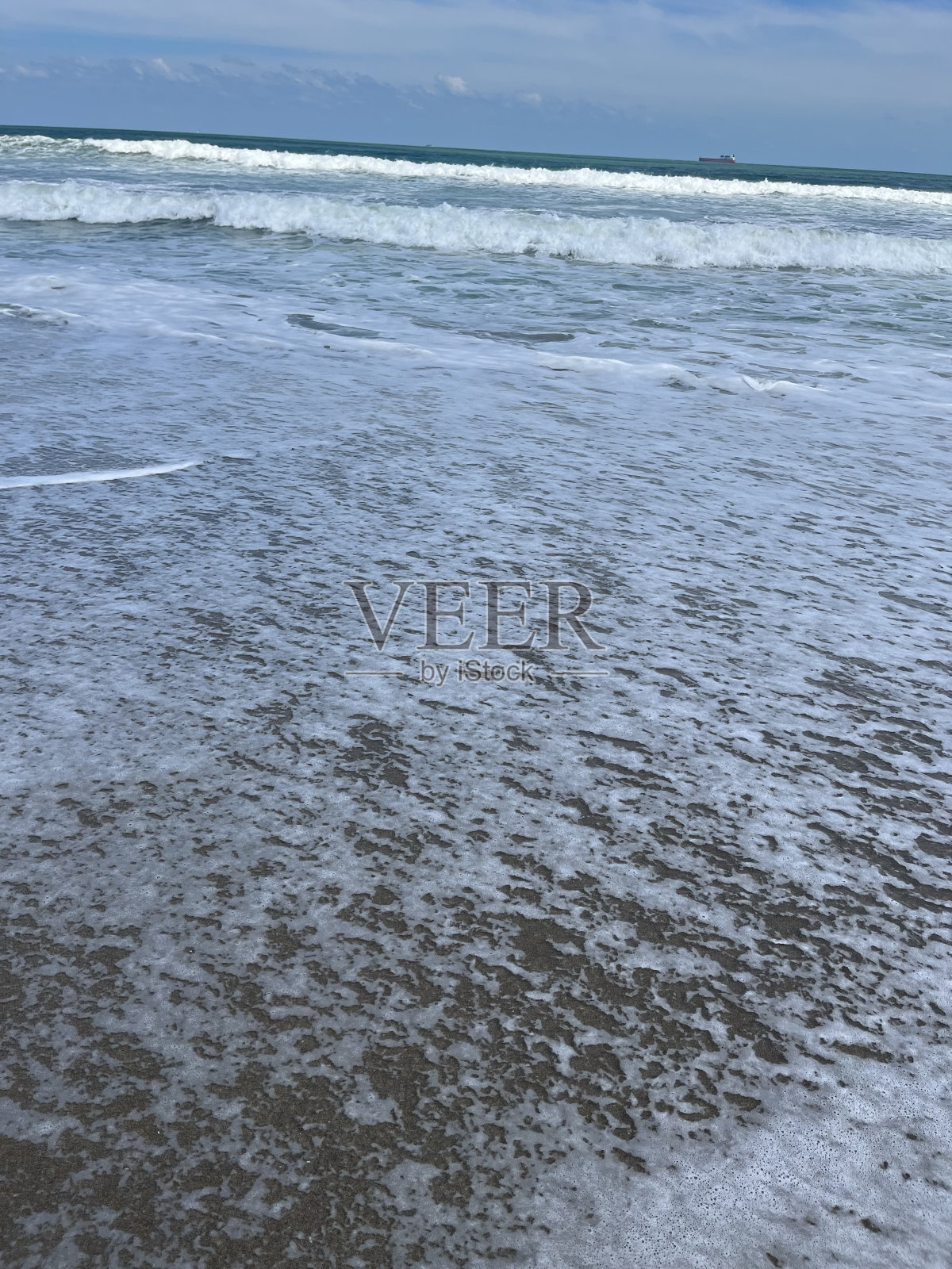 美丽的海滩海浪照片摄影图片