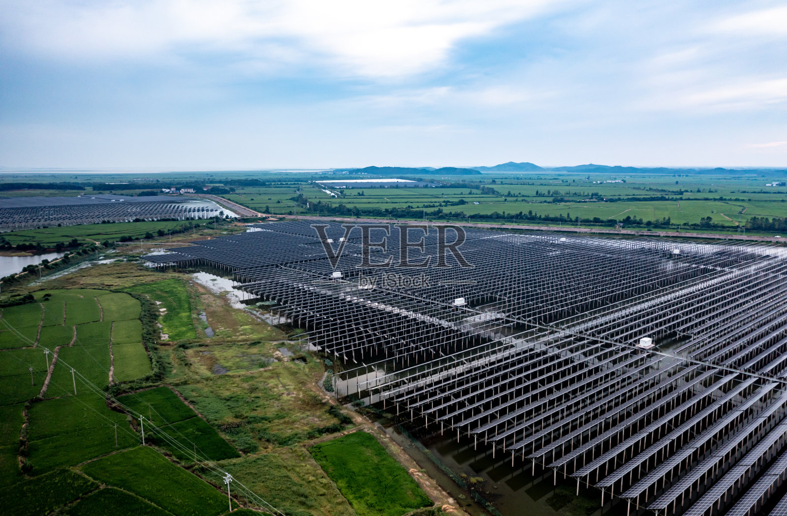 太阳能场景航拍照片摄影图片