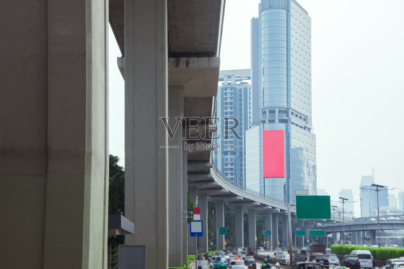 雅加达的轻轨基础设施照片摄影图片