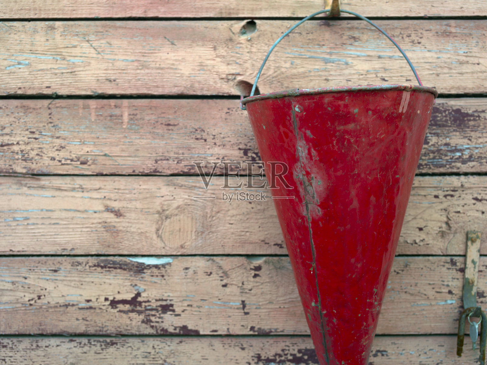 金属消防桶照片摄影图片