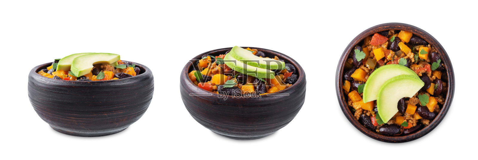 南瓜辣椒肉酱放在碗里,背景是白色的照片摄影图片