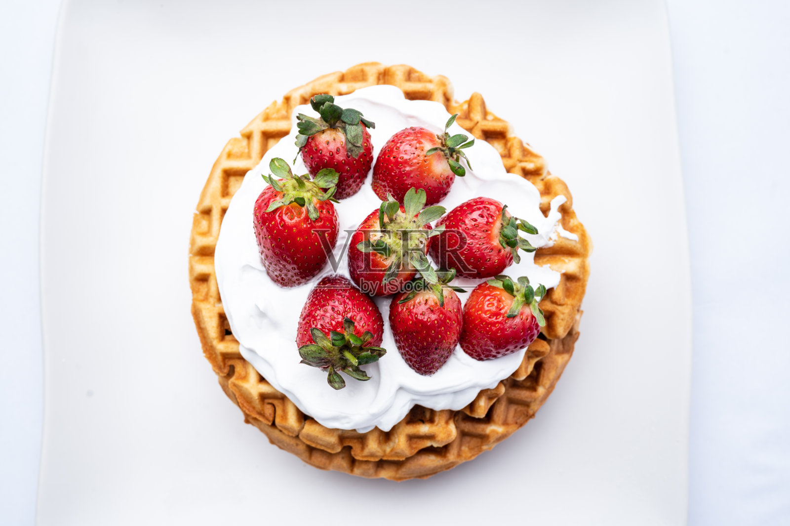 奶油草莓华夫饼照片摄影图片