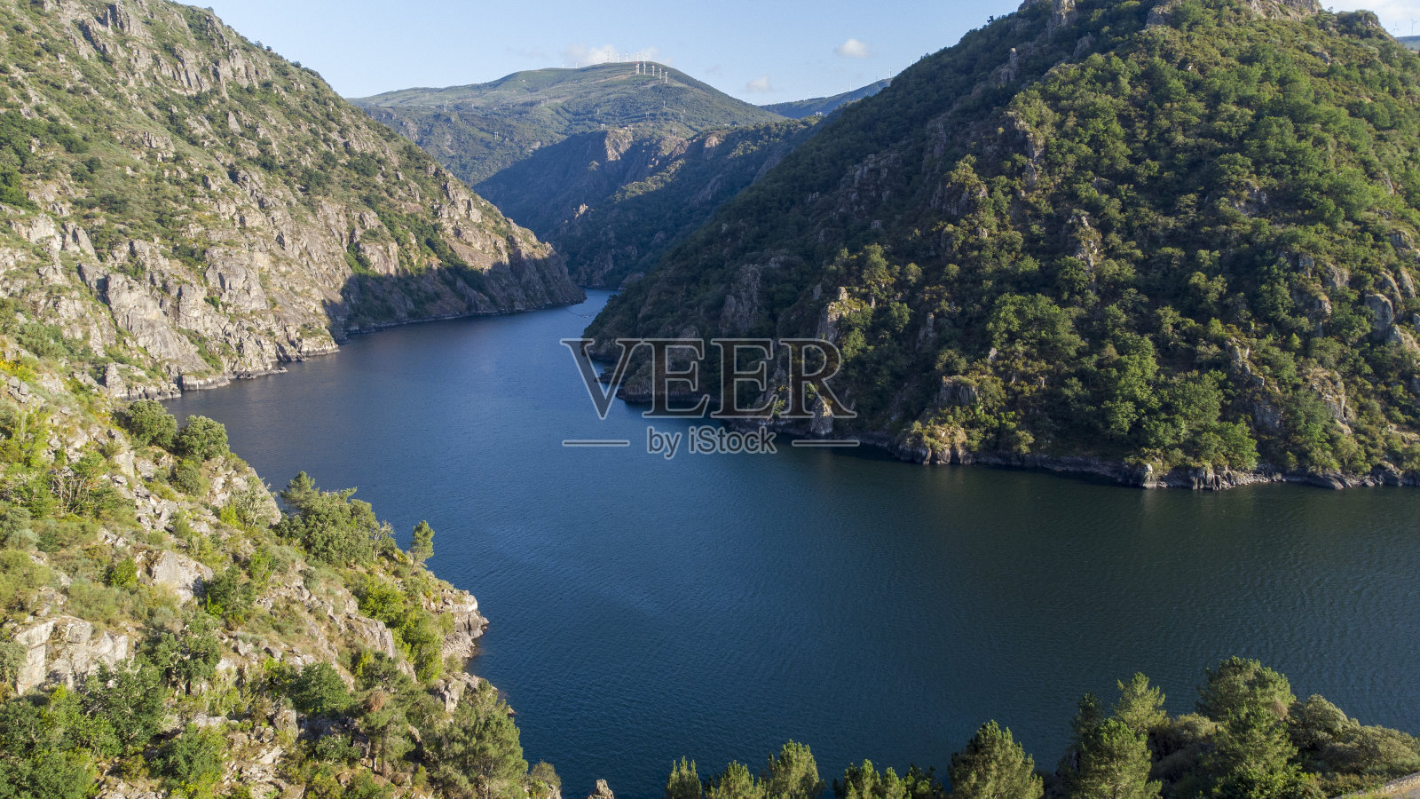 无人机拍摄的Cañon do Sil在Ribeira Sacra照片摄影图片