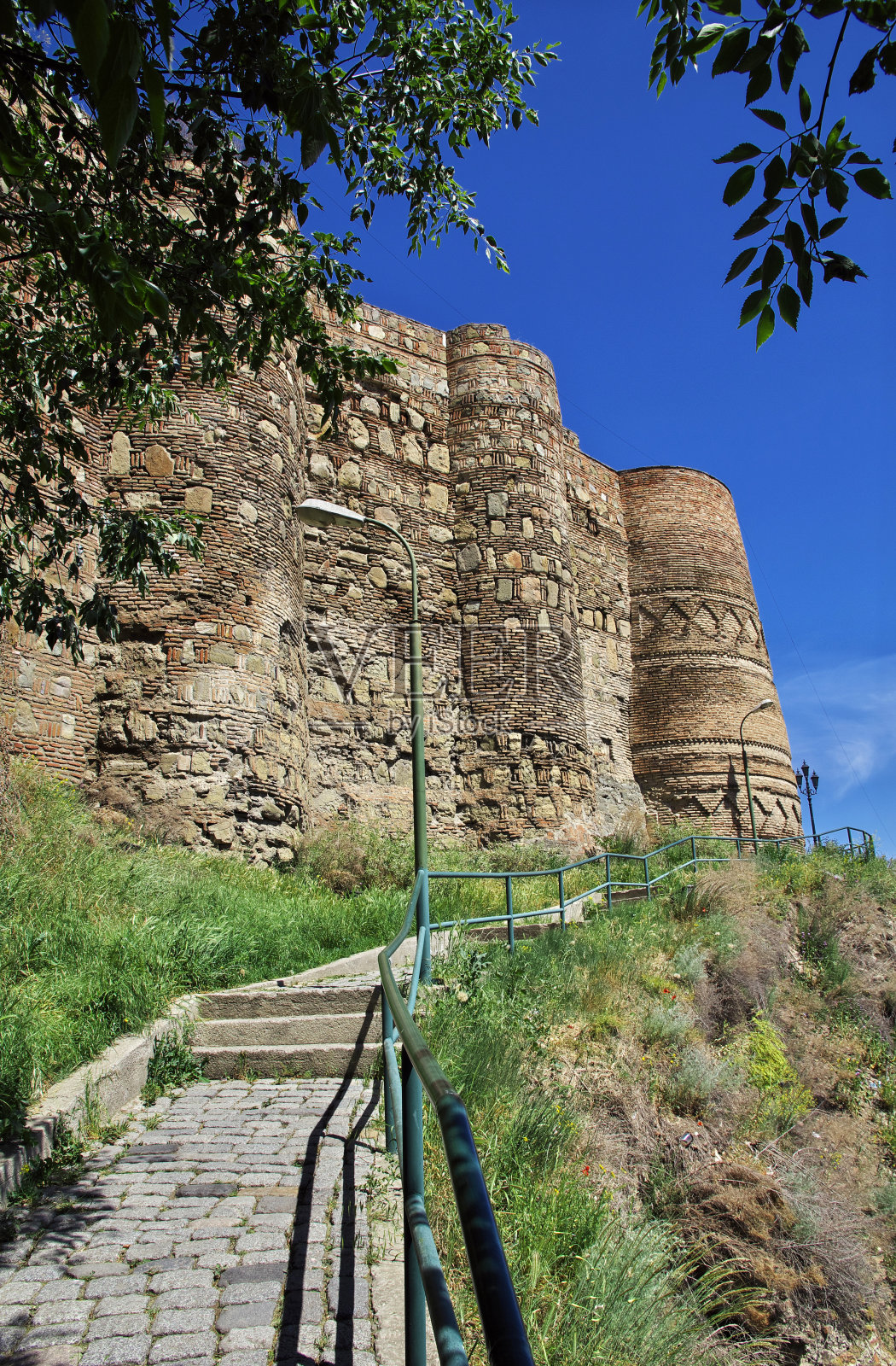 格鲁吉亚第比利斯市的古堡照片摄影图片