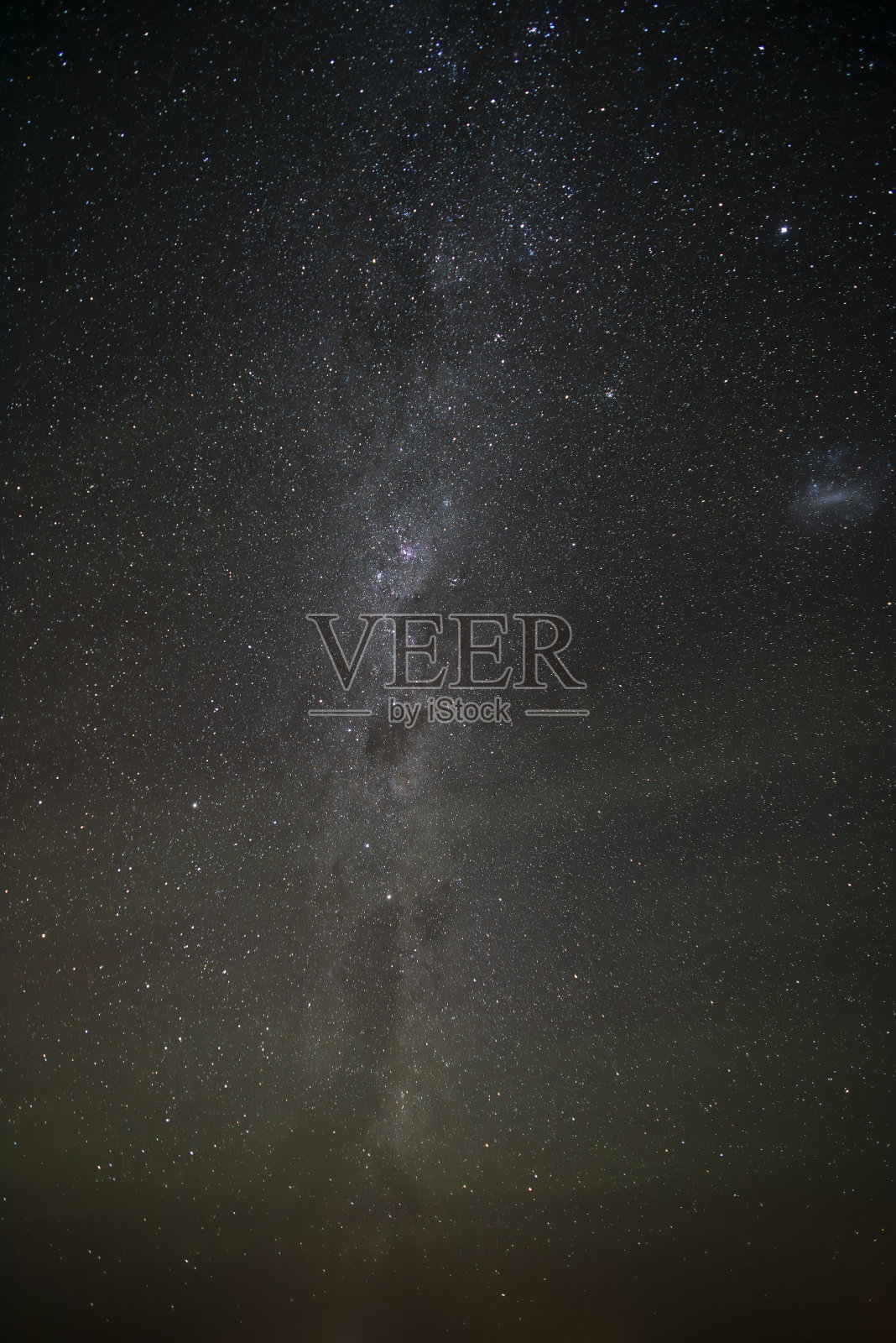 阿根廷巴塔哥尼亚省拉潘帕省,星空倒映在水中。照片摄影图片