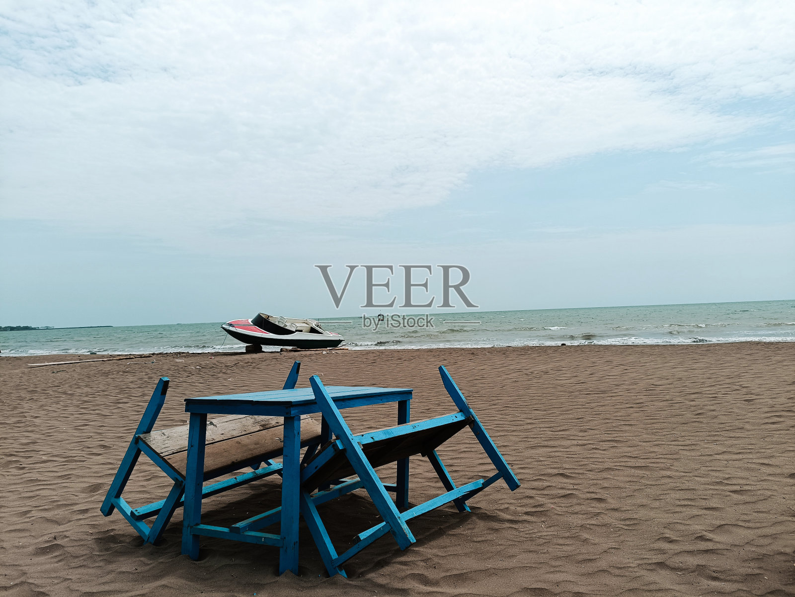 椅子和船照片摄影图片