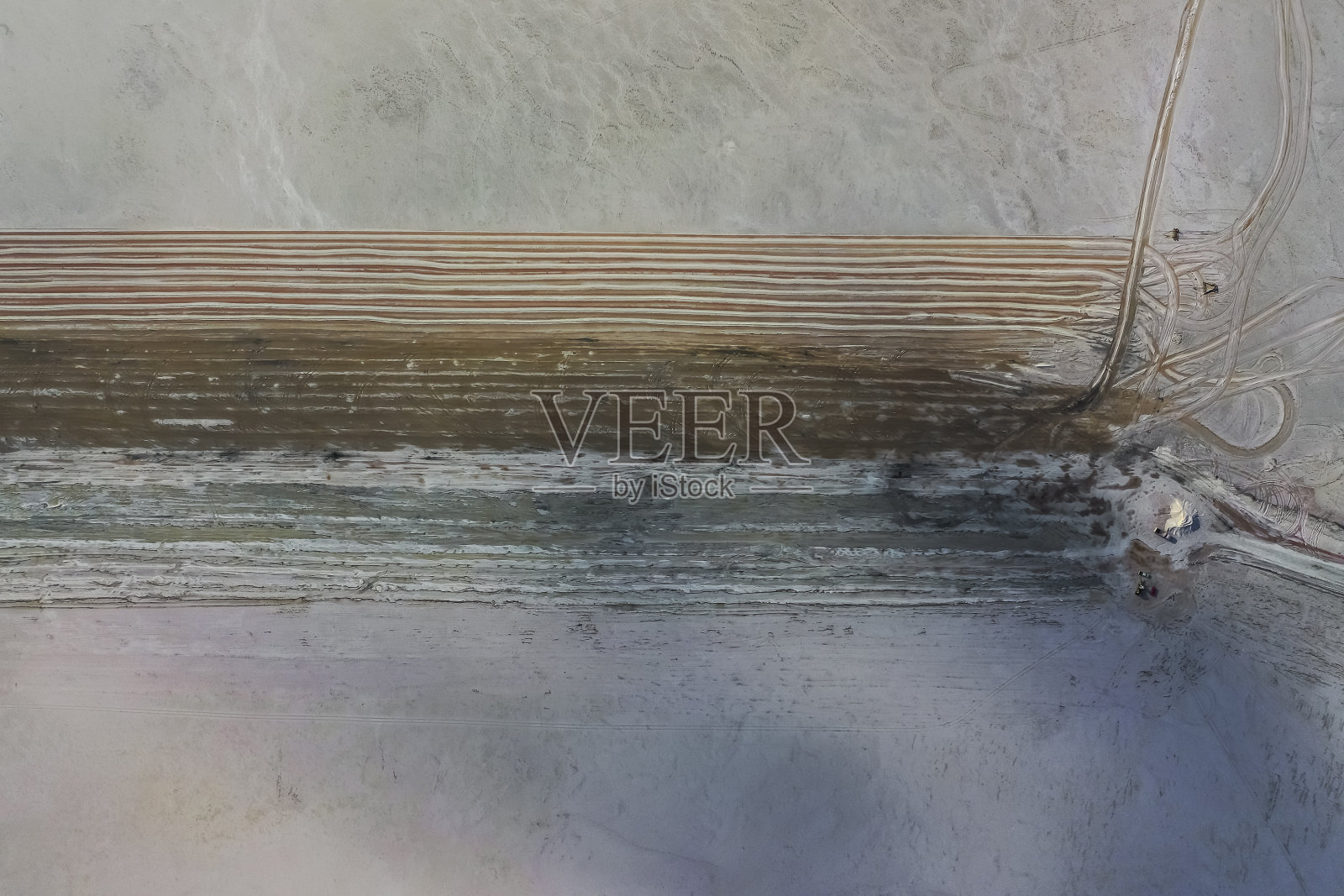 阿根廷大盐湖采盐照片摄影图片