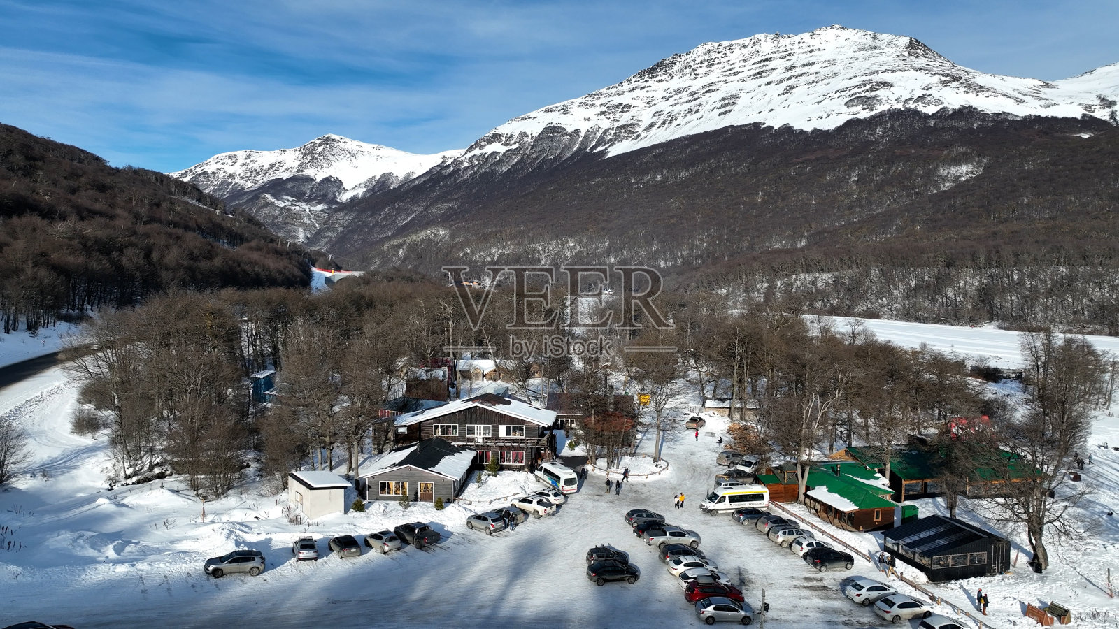 阿根廷火地岛乌斯怀亚的Las Cotorras村。照片摄影图片